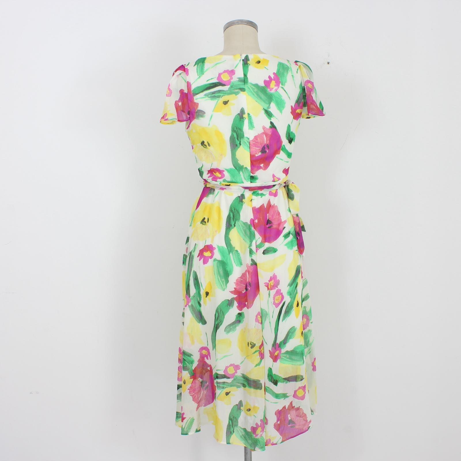 Donna Karan Dkny White Floral Cocktail Aline Dress 2000s In Excellent Condition In Brindisi, Bt