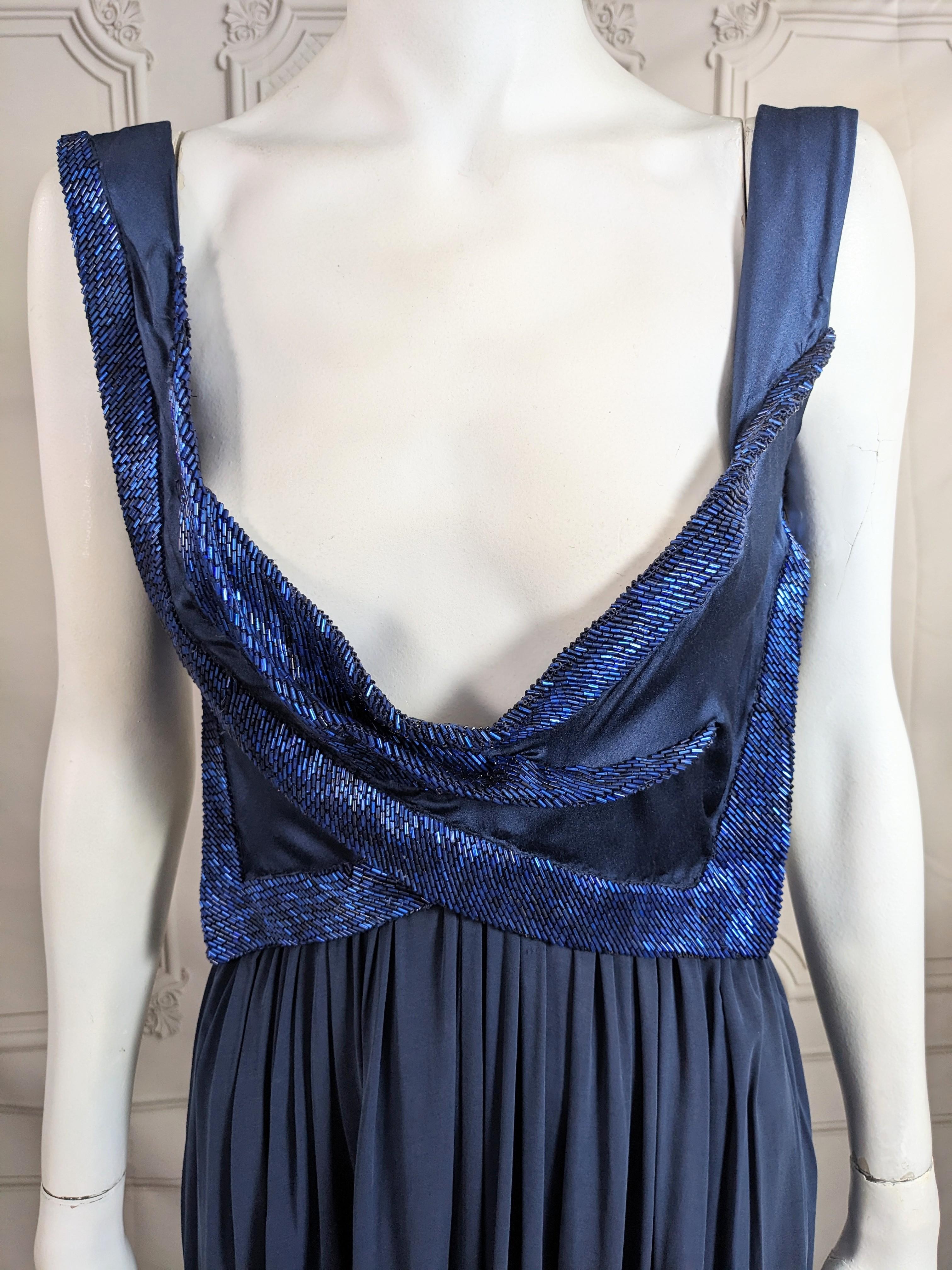 Robe drapée et perlée de Donna Karan Bon état - En vente à New York, NY