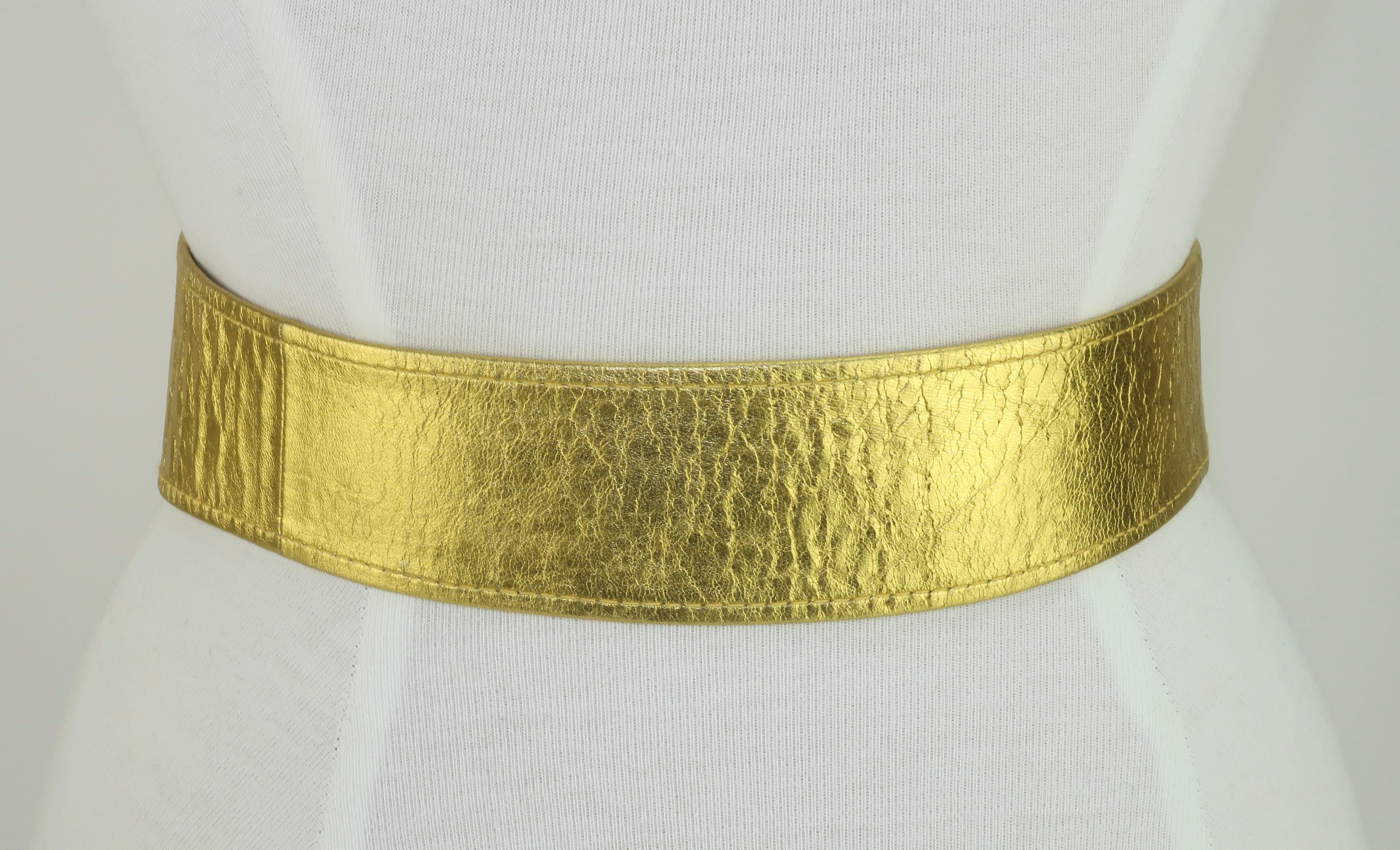 Donna Karan Gold Leather Belt, 1980’s In Good Condition For Sale In Atlanta, GA