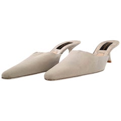 Donna Karan Gray Silk Heels. Very good conditions. Size 10 (US)
