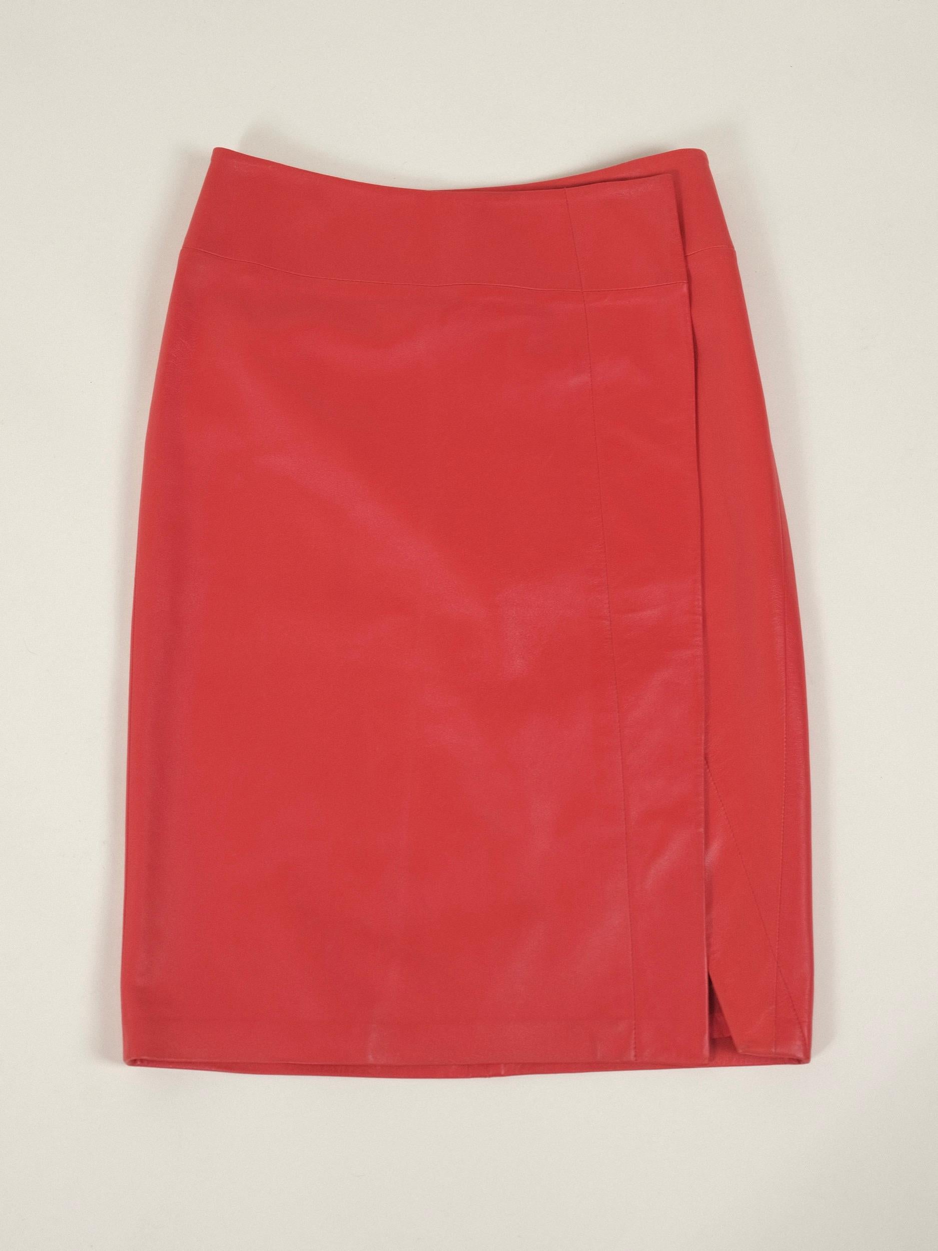 Donna Karan Leather Wrap Skirt Tomato Red Size US4 IT40 FR38 1990's For Sale 14