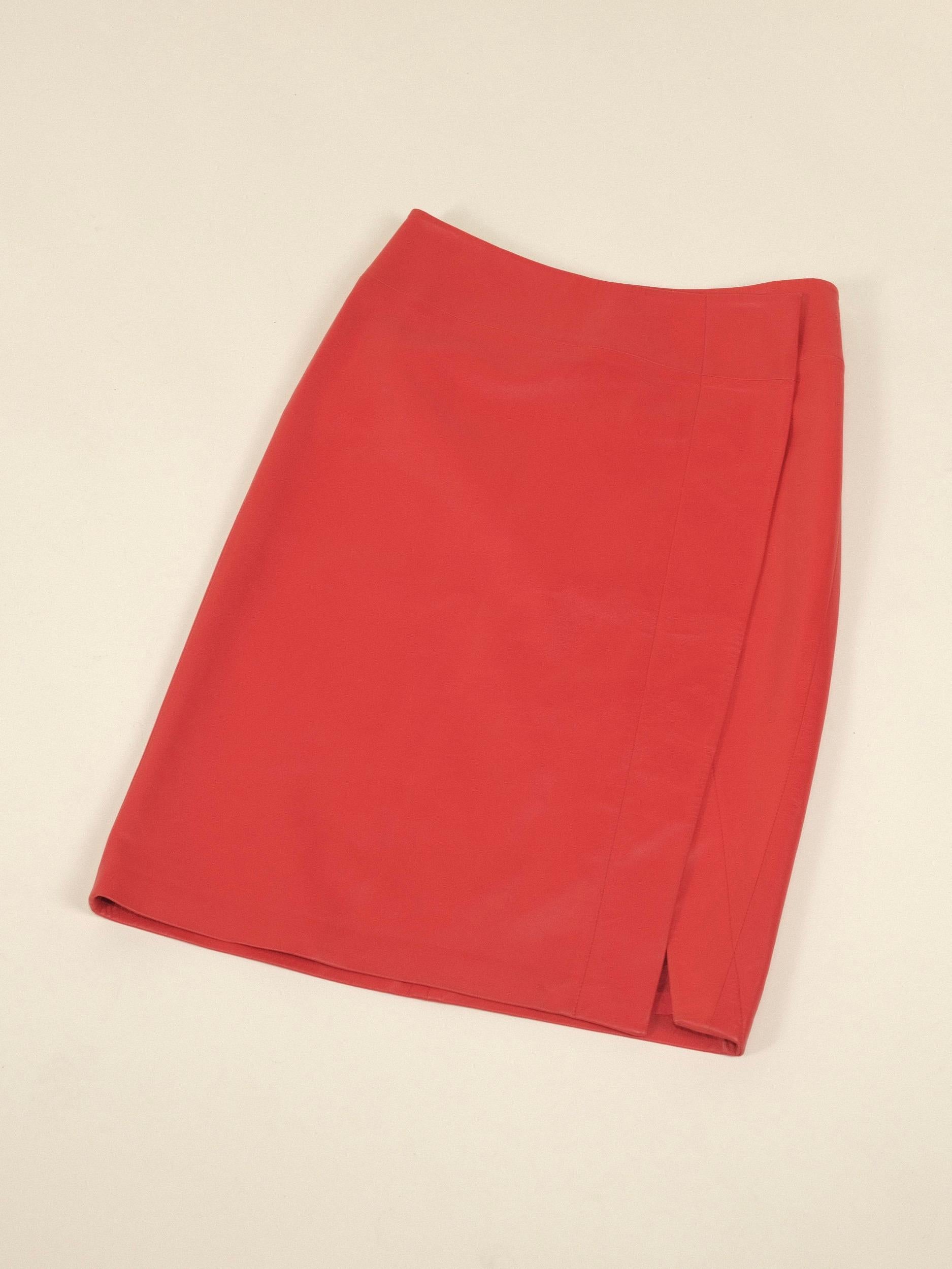 Donna Karan Leather Wrap Skirt Tomato Red Size US4 IT40 FR38 1990's For Sale 5