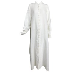 Manteau ou longue tunique en lin blanc moderne Donna Karan:: années 1990