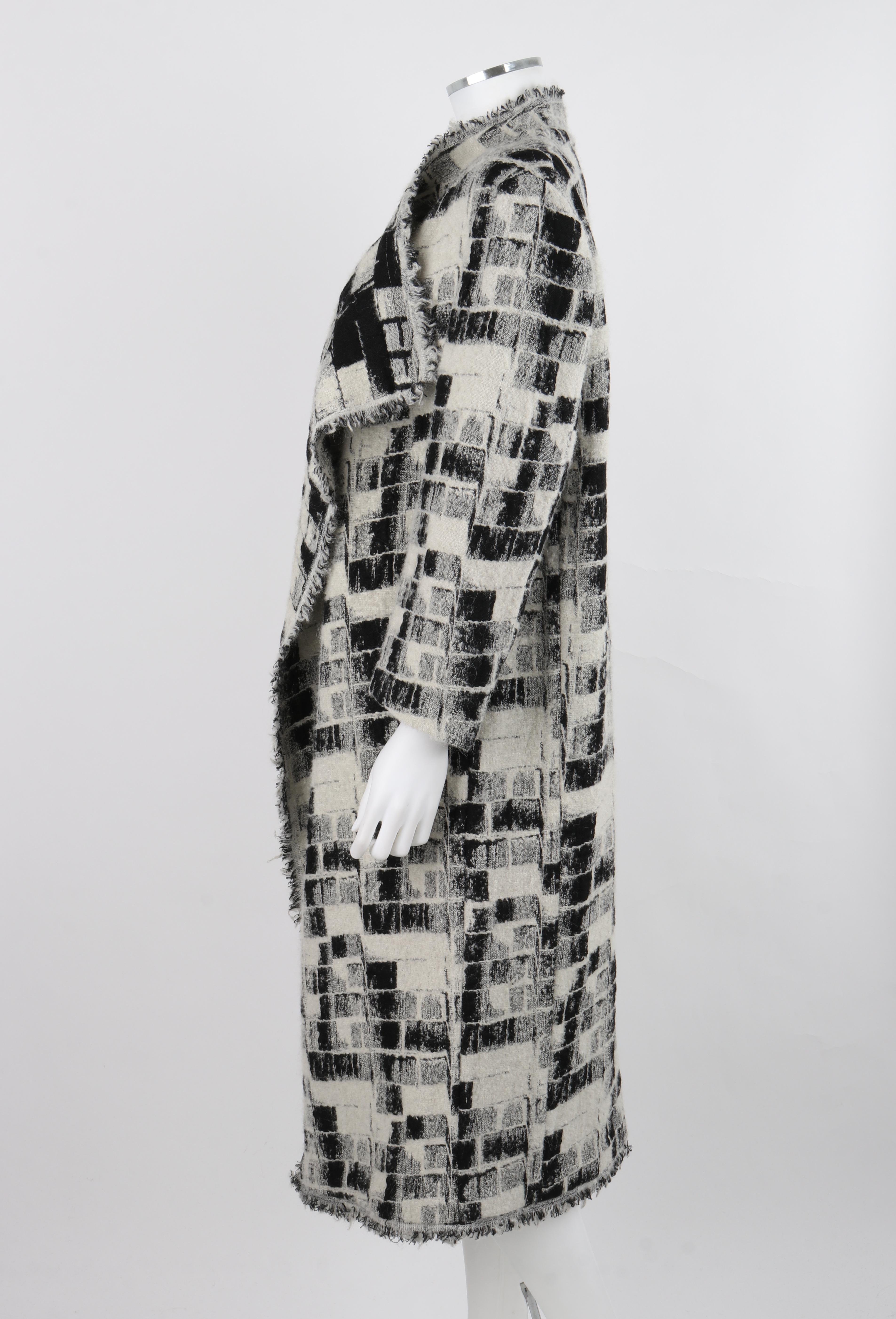 DONNA KARAN Veste cardigan ouverte à carreaux noirs et blancs, pré-automne 2015 en vente 5