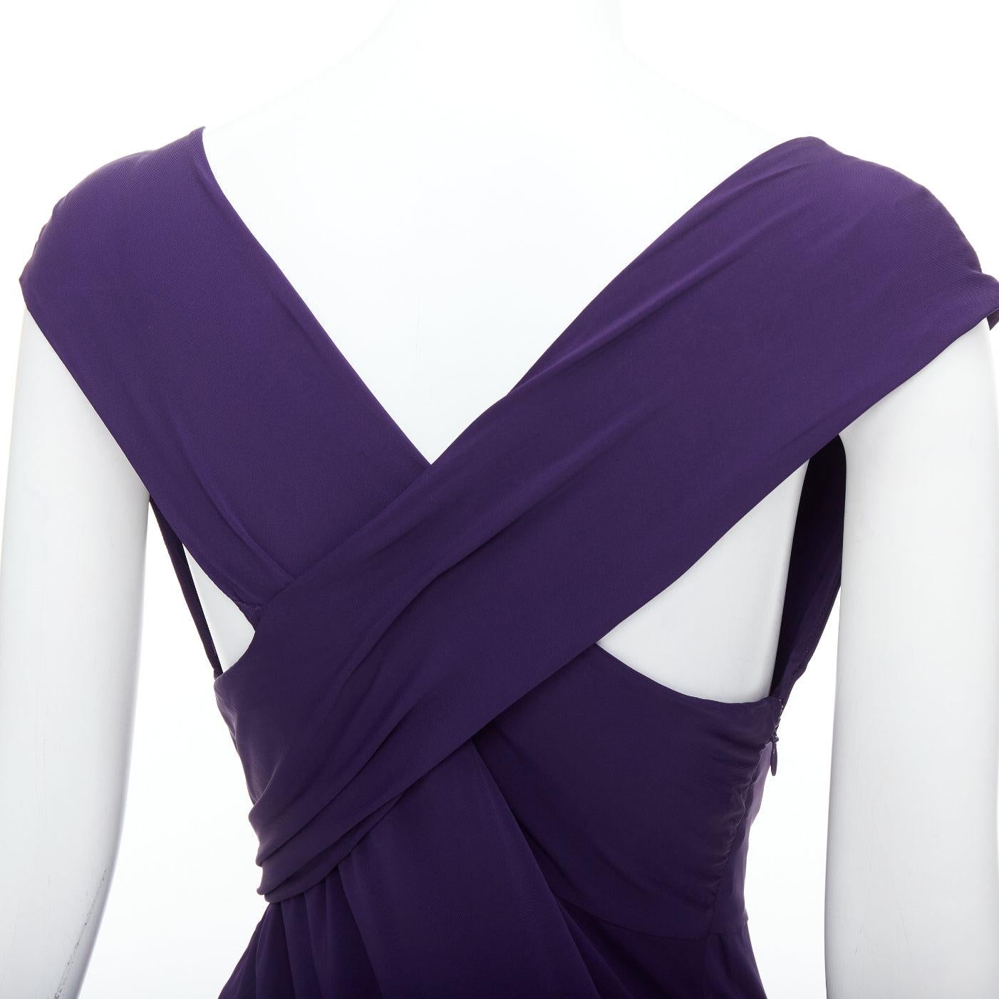 DONNA KARAN purple draped side knot criss cross back grecian dress L
Reference: JHDN/A00058
Brand: Donna Karan
Material: Viscose, Blend
Color: Purple
Pattern: Solid
Closure: Zip
Lining: Purple Fabric
Extra Details: Side zip. Criss cross