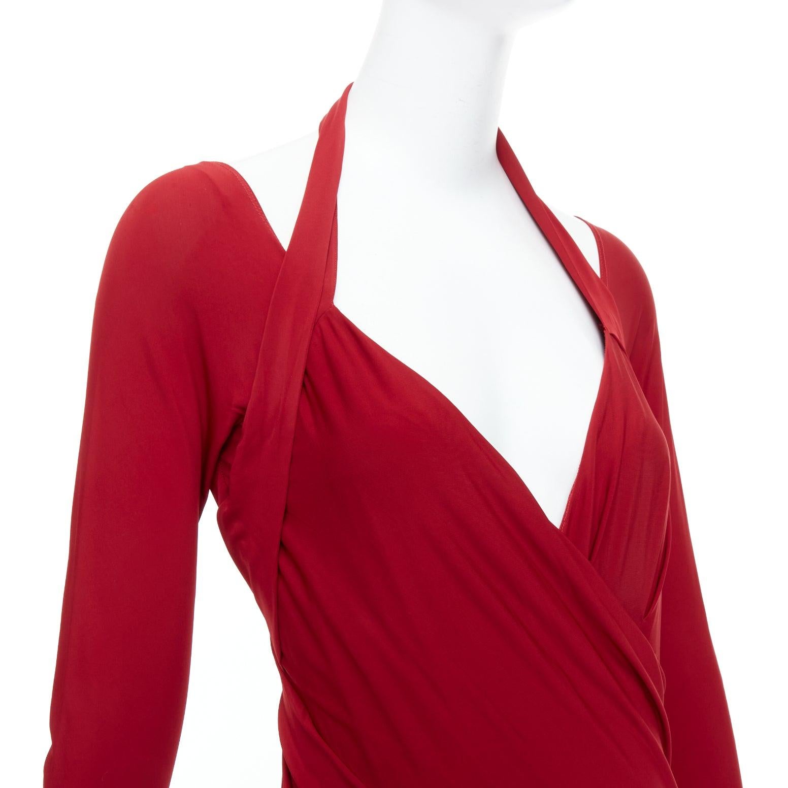 DONNA KARAN red halter plunge tucked draped evening gown dress L
Reference: JHDN/A00050
Brand: Donna Karan
Material: Viscose, Blend
Color: Red
Pattern: Solid
Closure: Slip On
Lining: Red Fabric

CONDITION:
Condition: Excellent, this item was