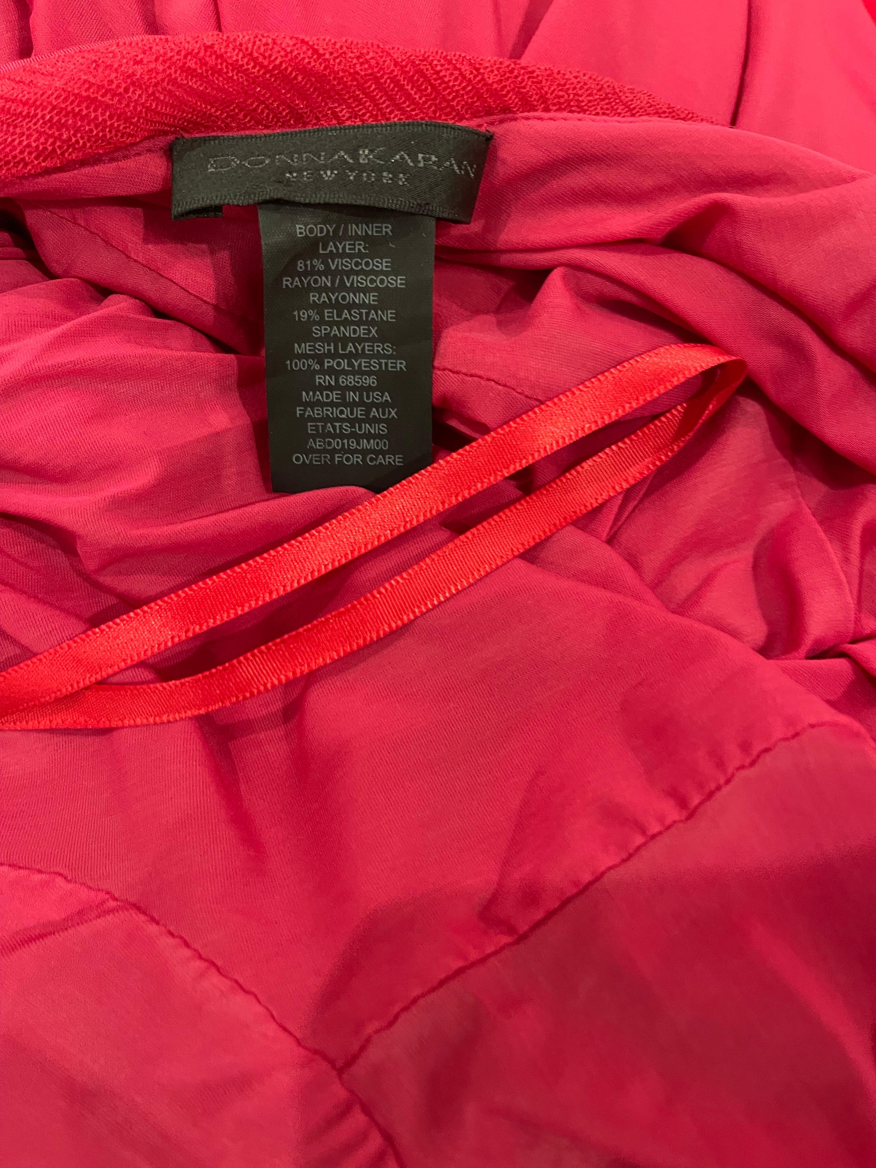 Donna Karan Runway Fall 2004 Hot Pink Off Shoulder Vintage Jersey Tulle Dress In Excellent Condition For Sale In San Diego, CA