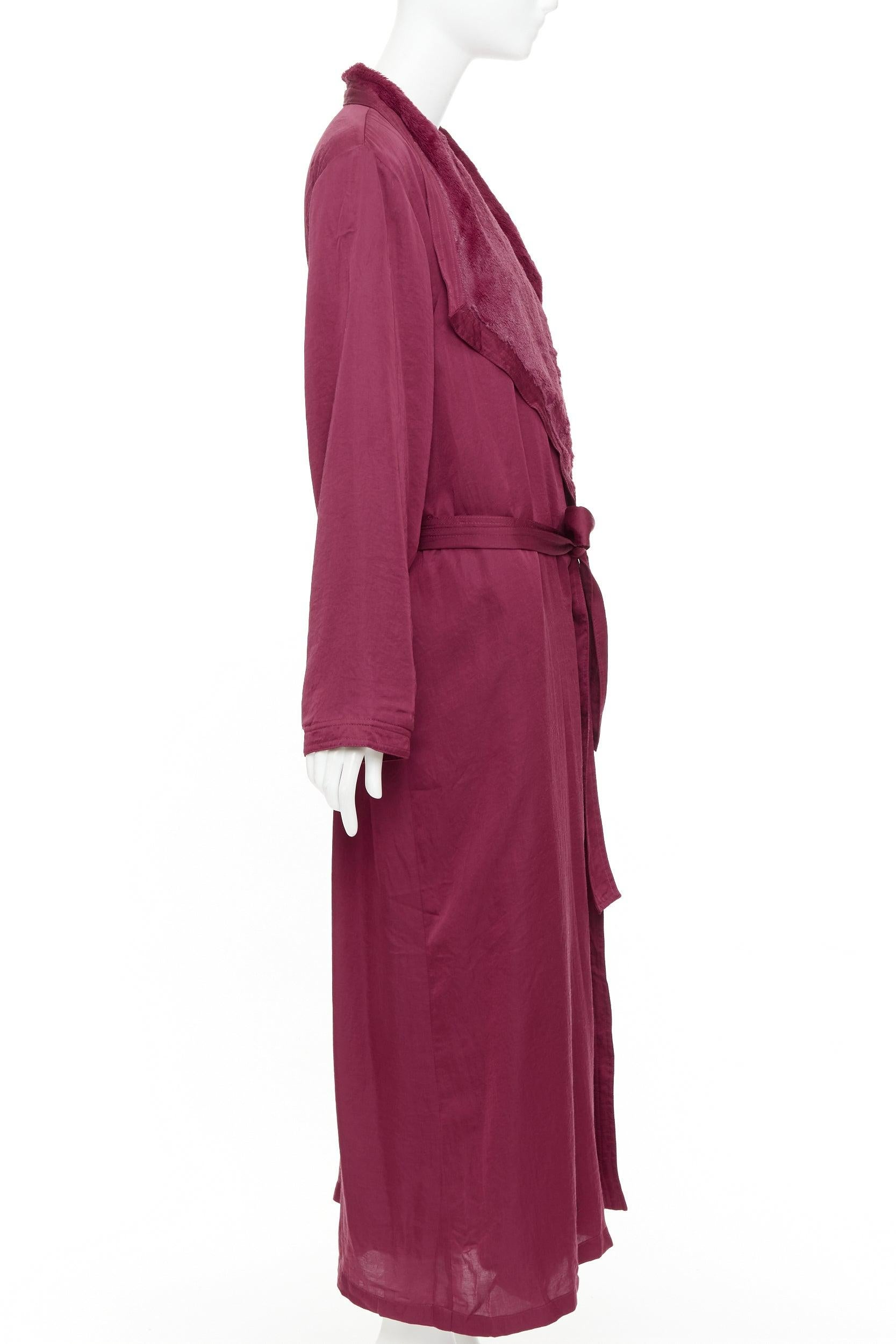 DONNA KARAN Sleepwear accappatoio bordeaux rosso foderato di asciugamano con cintura M. In condizioni ottime in vendita a Hong Kong, NT
