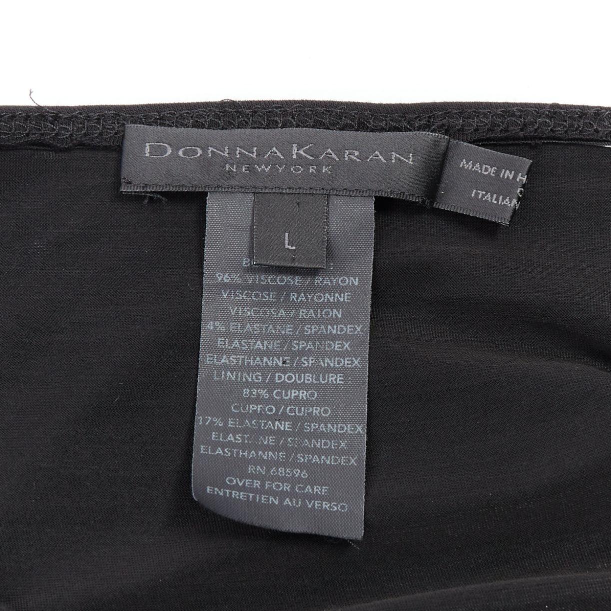 DONNA KARAN Vestito vintage nero con drappeggio anteriore asimmetrico a spalla fredda L in vendita 3