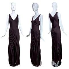 Donna Karan - Maxi abito da sera in raso martellato d'epoca Merlot