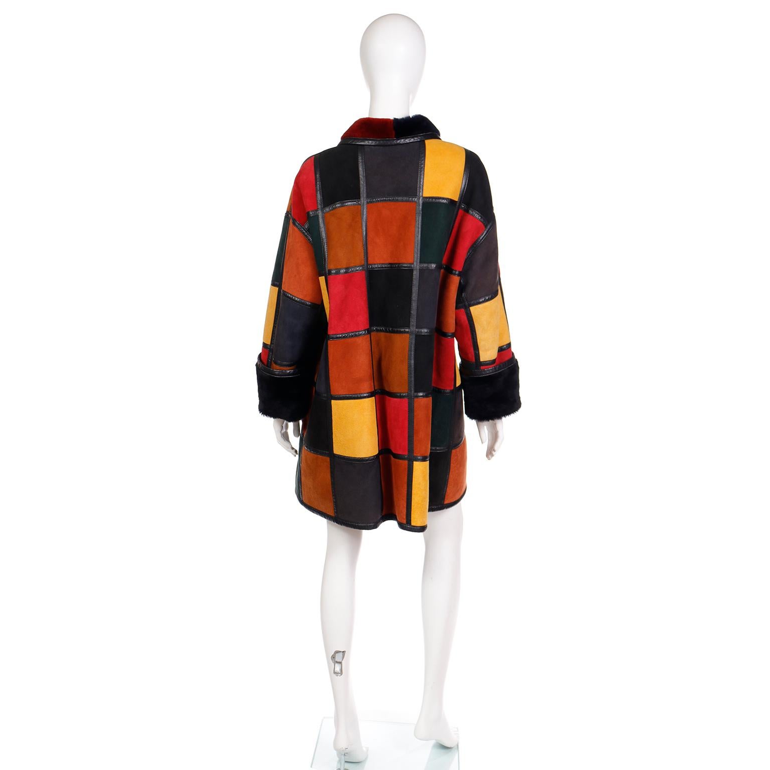 Donna Karan - Manteau réversible en peau de mouton avec fausse fourrure et patchwork de couleurs  Pour femmes en vente