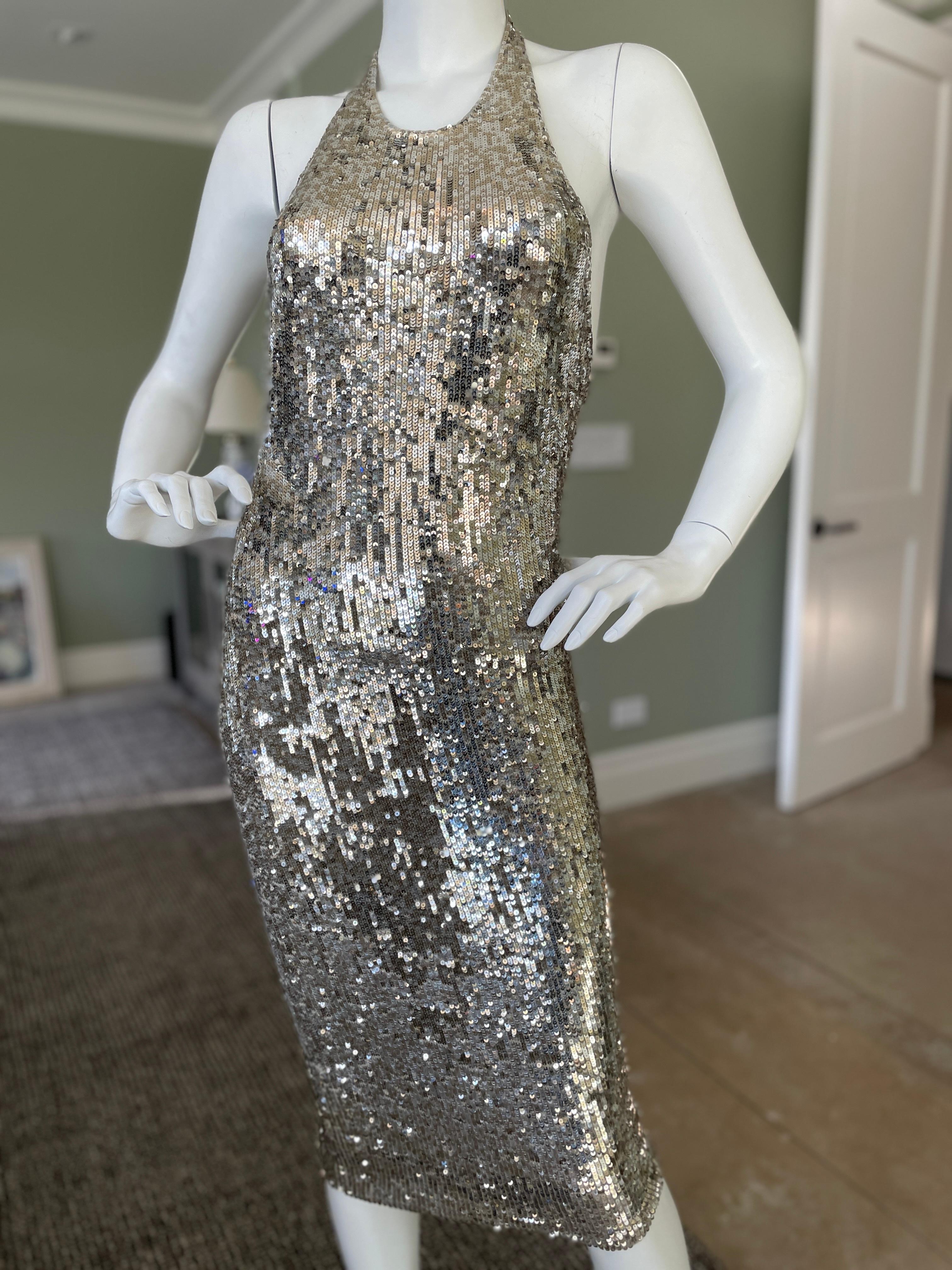 Donna Karan Vintage Silbernes Rückenfreies Kaschmir-Cocktailkleid mit Pailletten im Zustand „Gut“ im Angebot in Cloverdale, CA