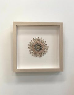 Bud 620 - Mandala Textil de Técnica Mixta Rosa Marfil Azul Plata Signos de Paz, 2019