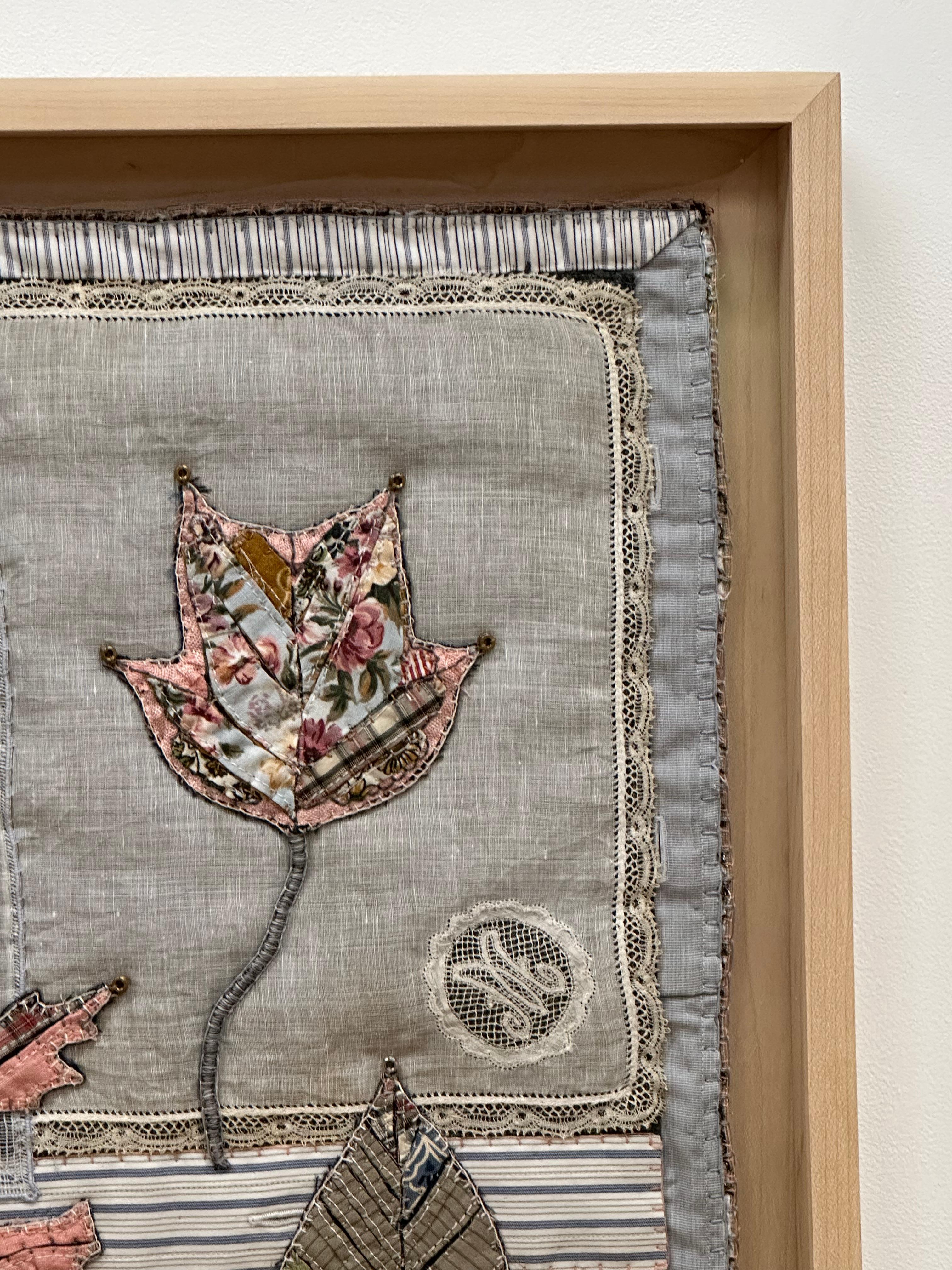 Tailored Herbaria Pocantico River Watershed Five - Saumon pâle rose bleu or en vente 9