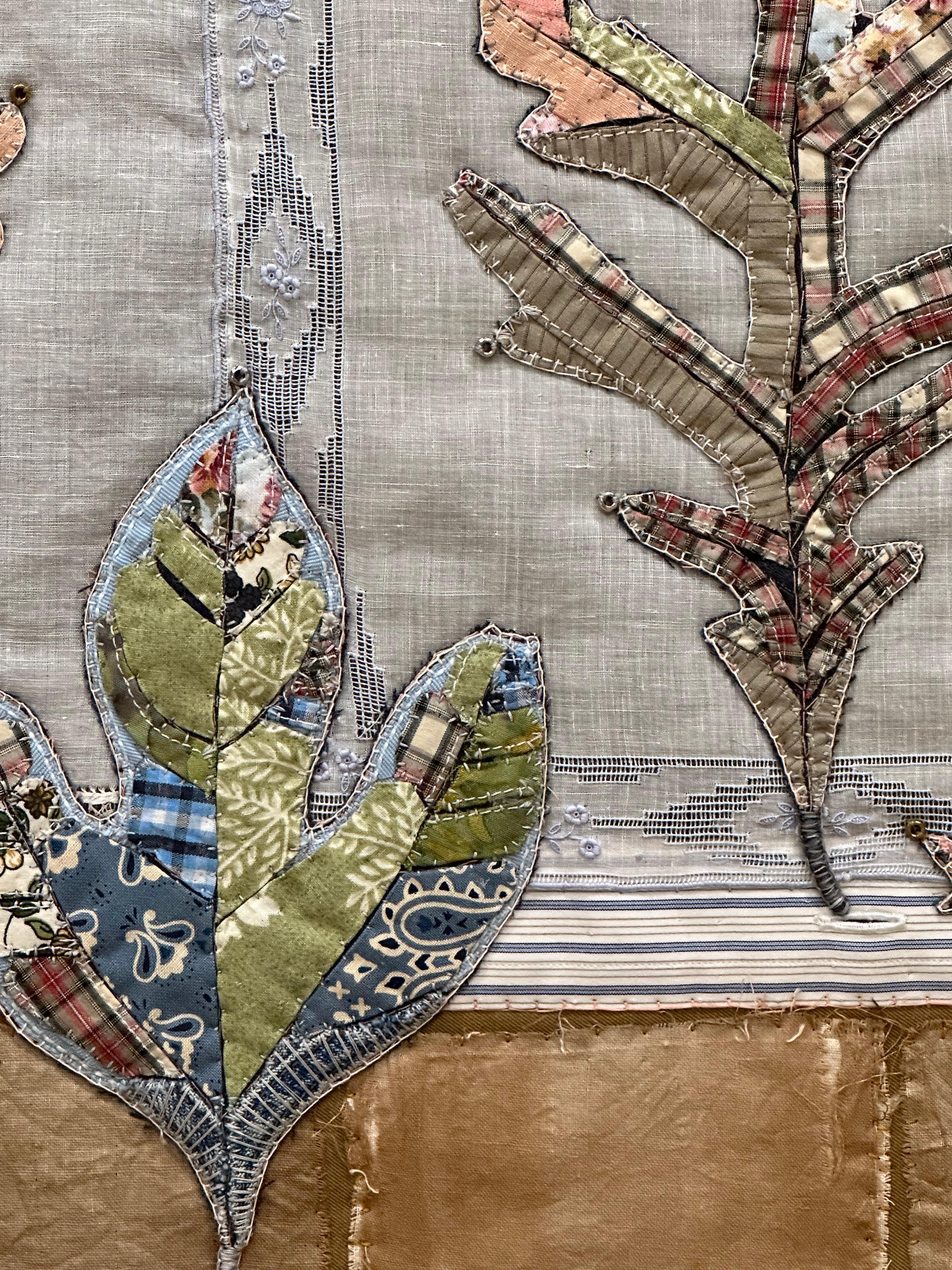 Tailored Herbaria Pocantico River Watershed Five - Pink Brown Textile Leaves en venta 4