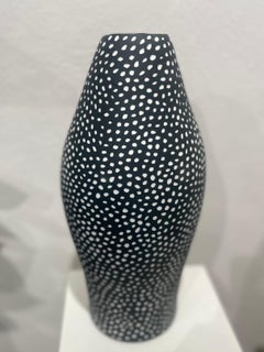 DONNA vase, handmade porcelain contemporary black and white vase