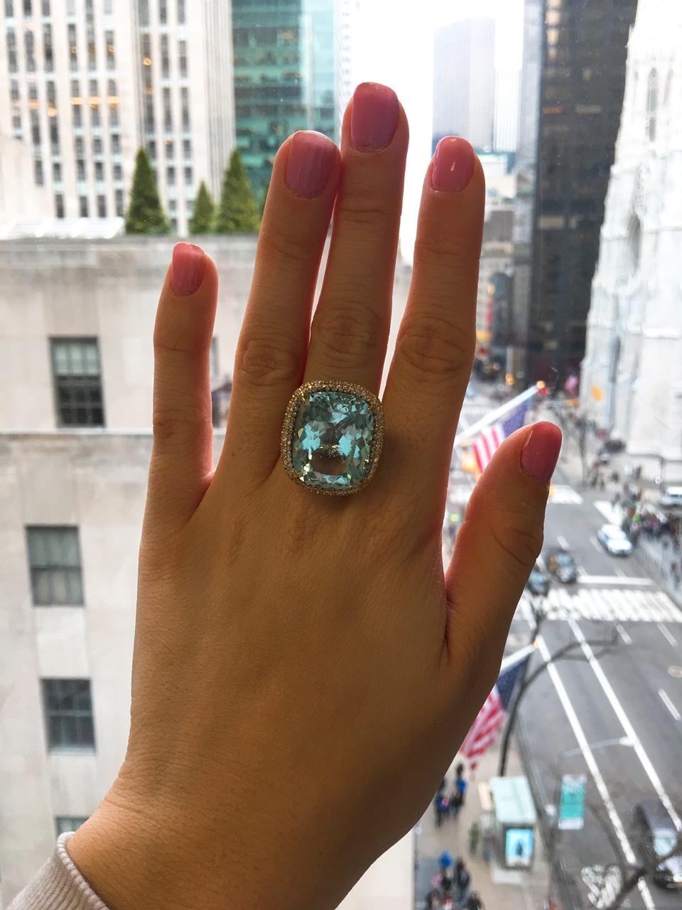 Donna Vock 18 Karat Yellow Gold Aquamarine and Diamond Cocktail Ring For Sale 1