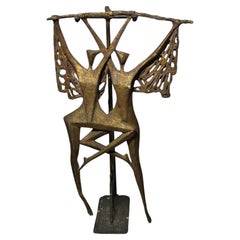 Scultura in bronzo “Donne Volanti” di Giovanni Ferrabini