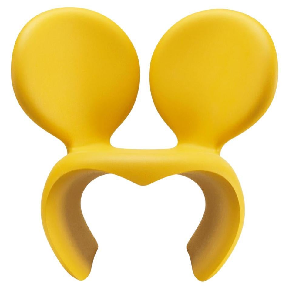 Don't F**K With The Mouse fauteuil en polyéthylène recyclable jaune de Ron Arad