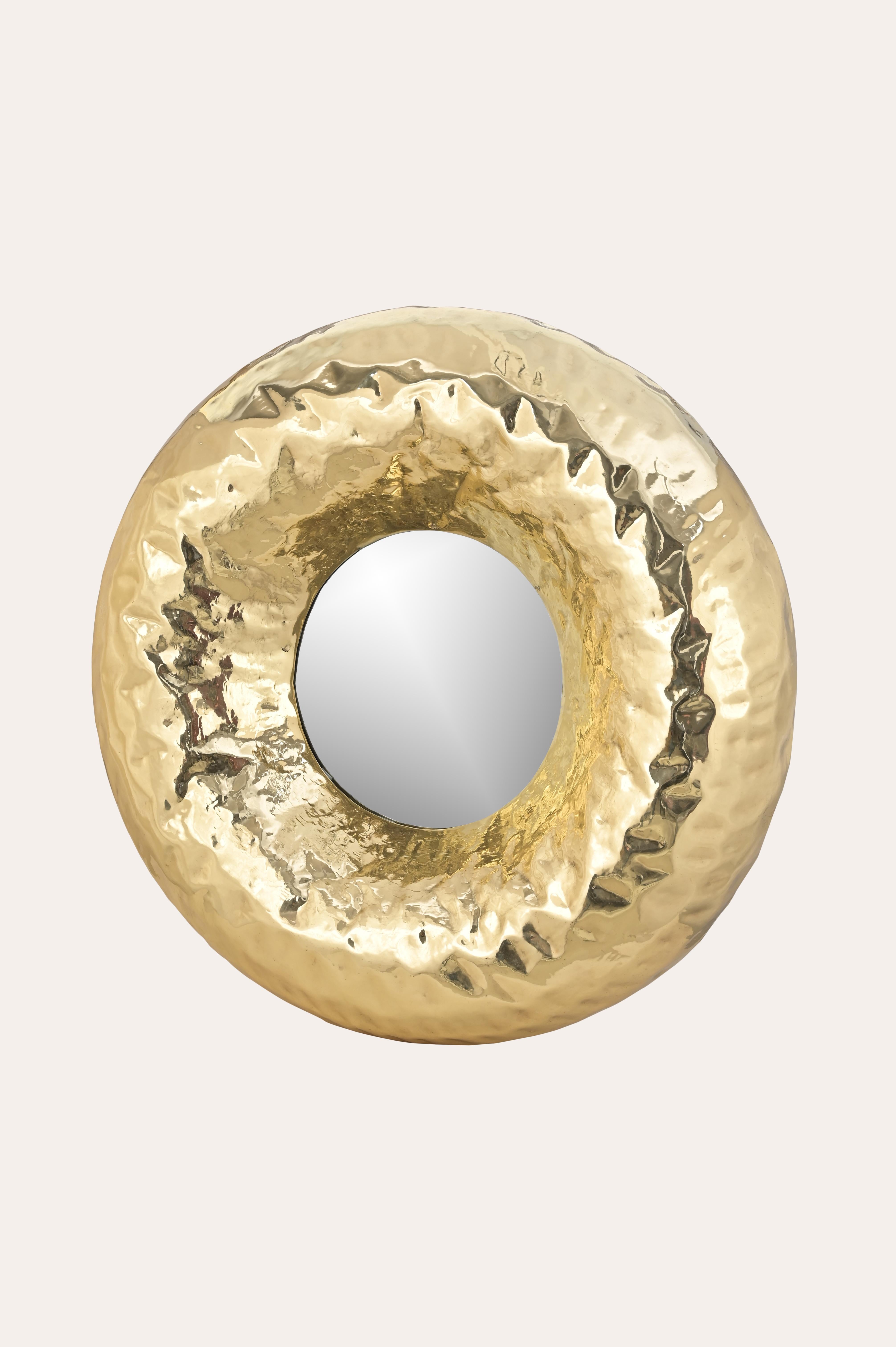Buriné Miroir Donut par Studio Namit Khanna en vente