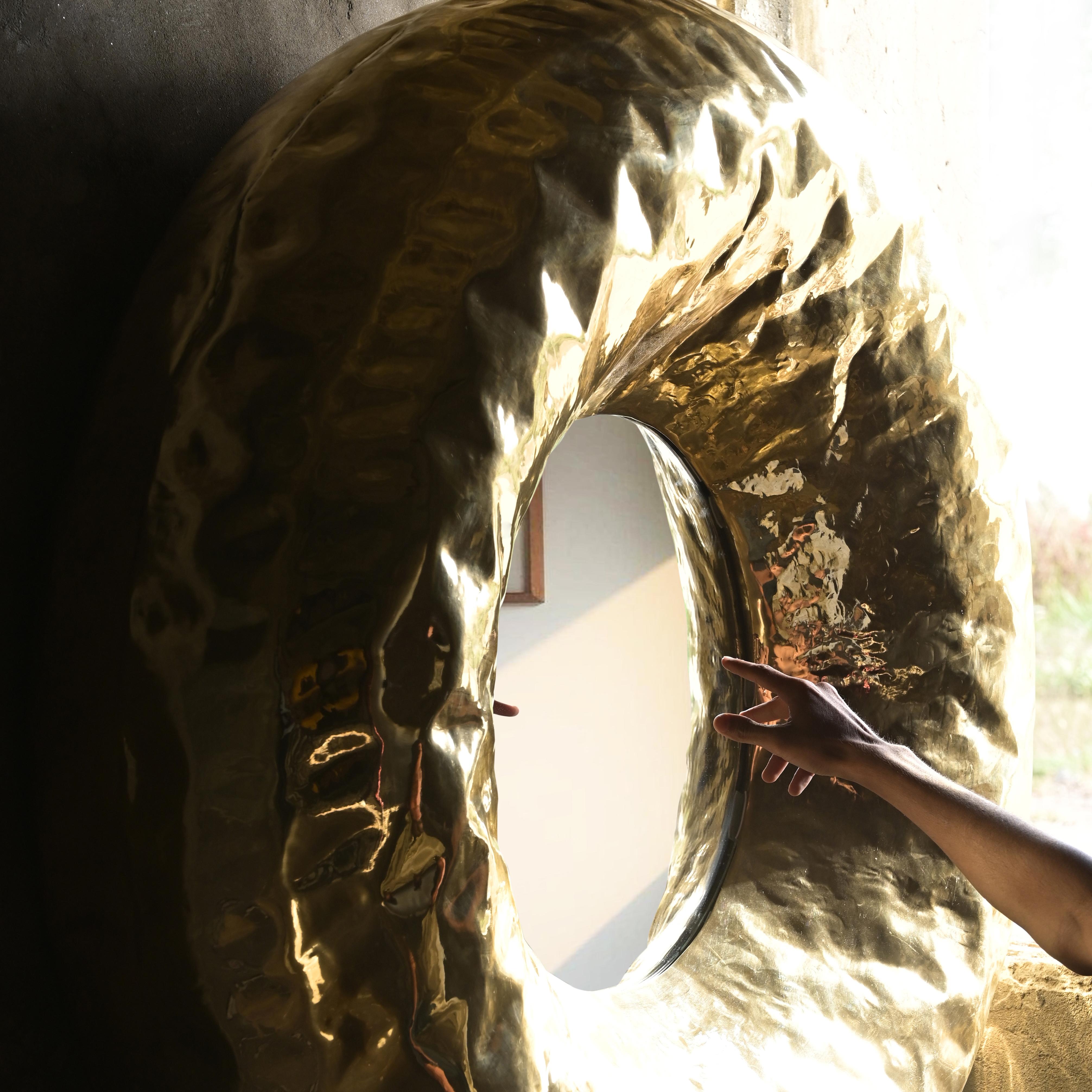 XXIe siècle et contemporain Miroir Donut par Studio Namit Khanna en vente