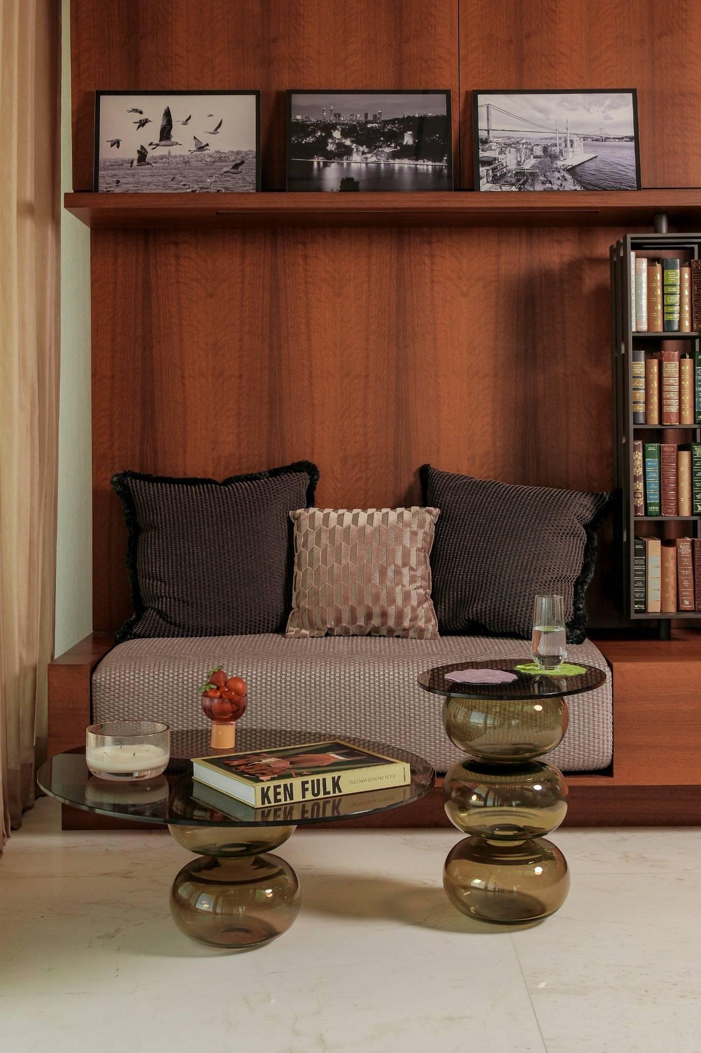 Contemporary Donut Side Table For Sale