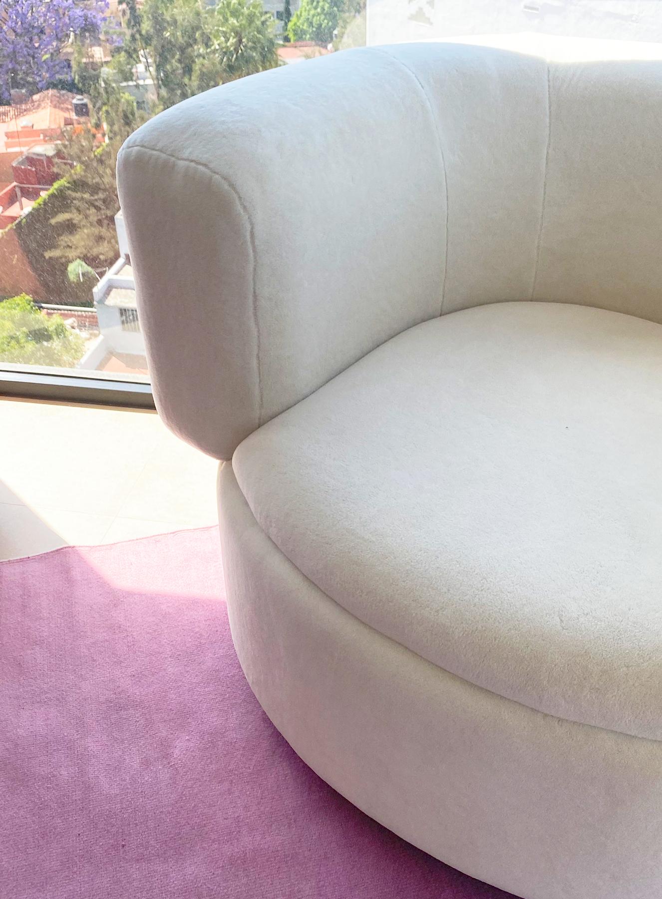 Postmoderne Sofa by The Cult en vente