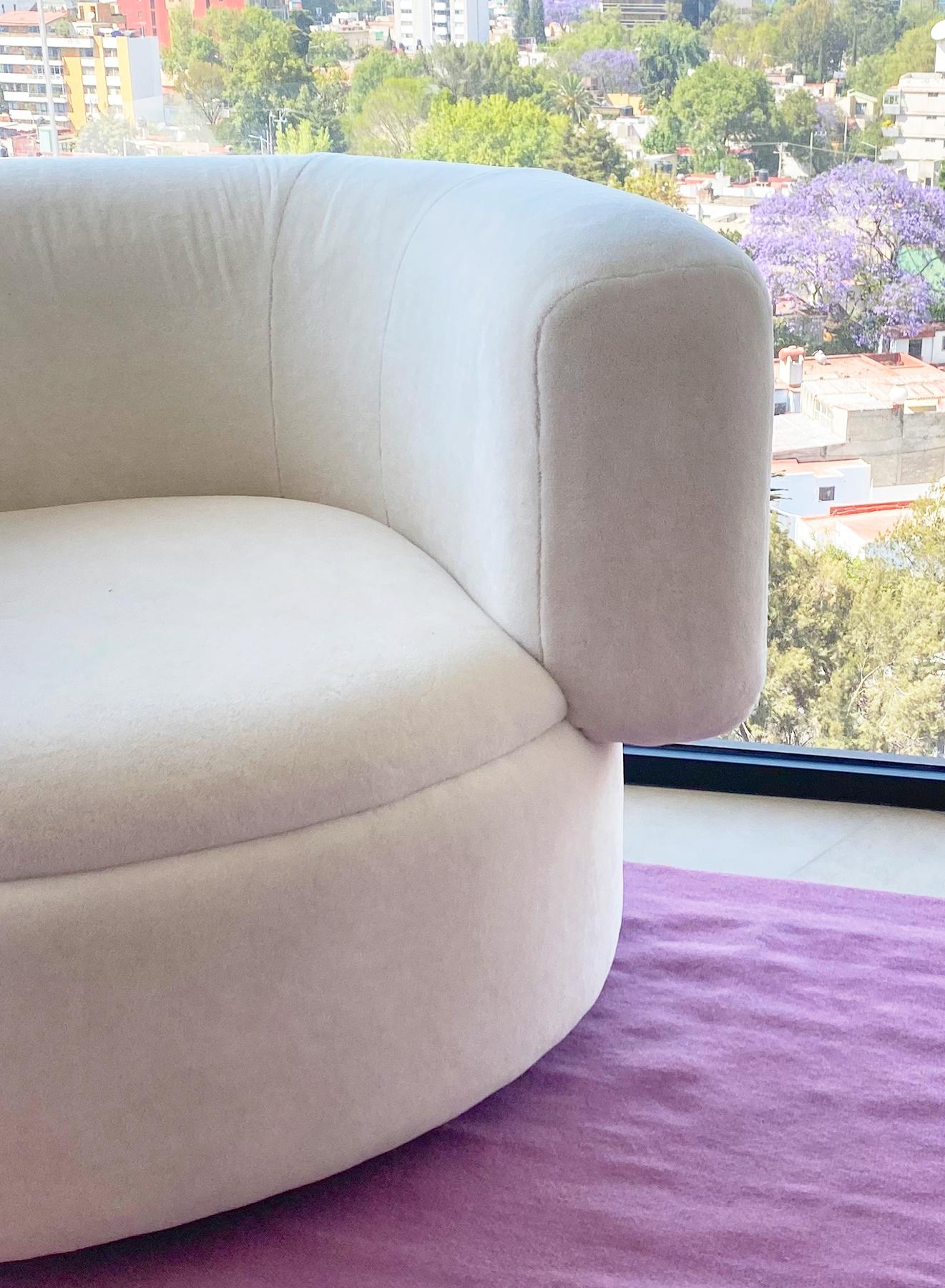 Ukrainien Sofa by The Cult en vente