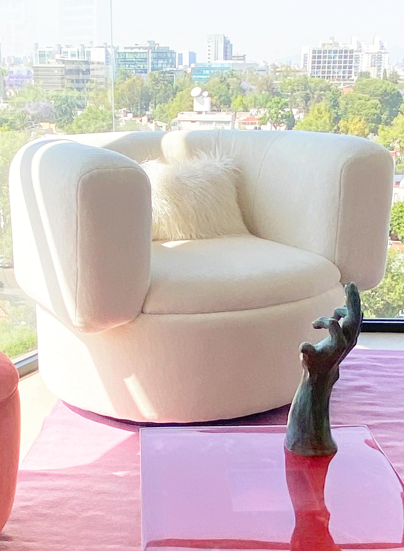 Autre Sofa by The Cult en vente