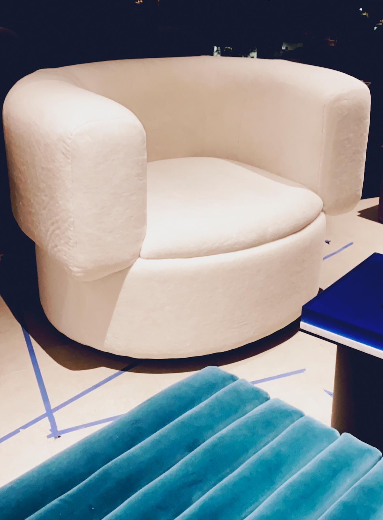 XXIe siècle et contemporain Sofa by The Cult en vente