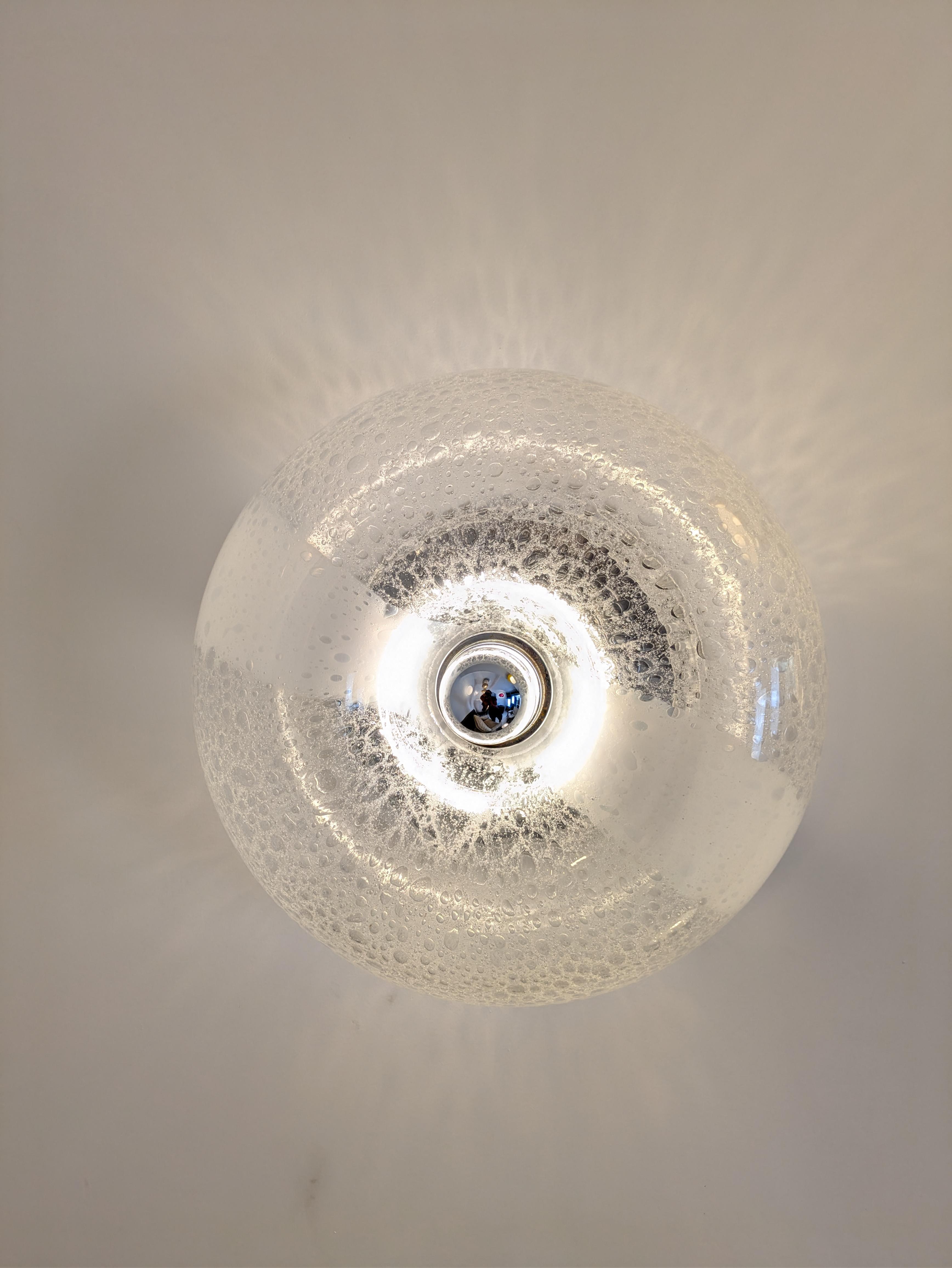 Aplique o plafón Donut, Italia, 1970, cristal de Murano en venta 7