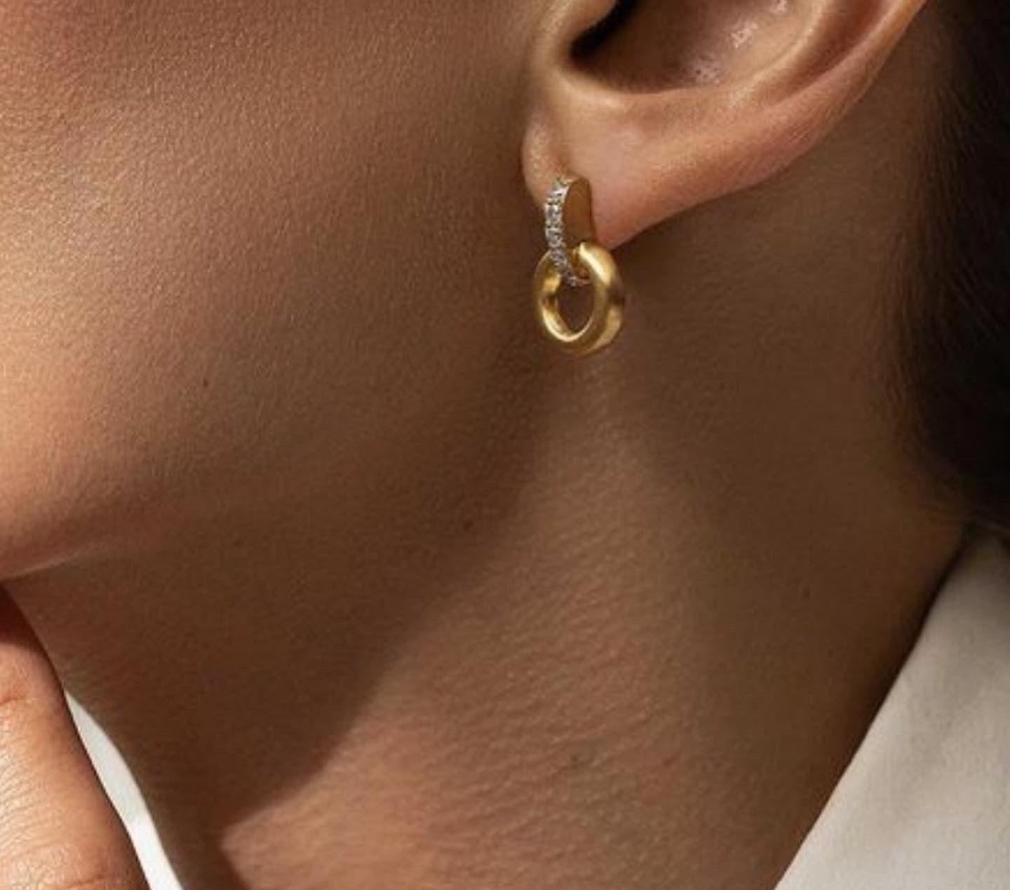 Brilliant Cut Donuts Earrings in Diamonds (VS/VVS) and Yellow Gold (14k) For Sale
