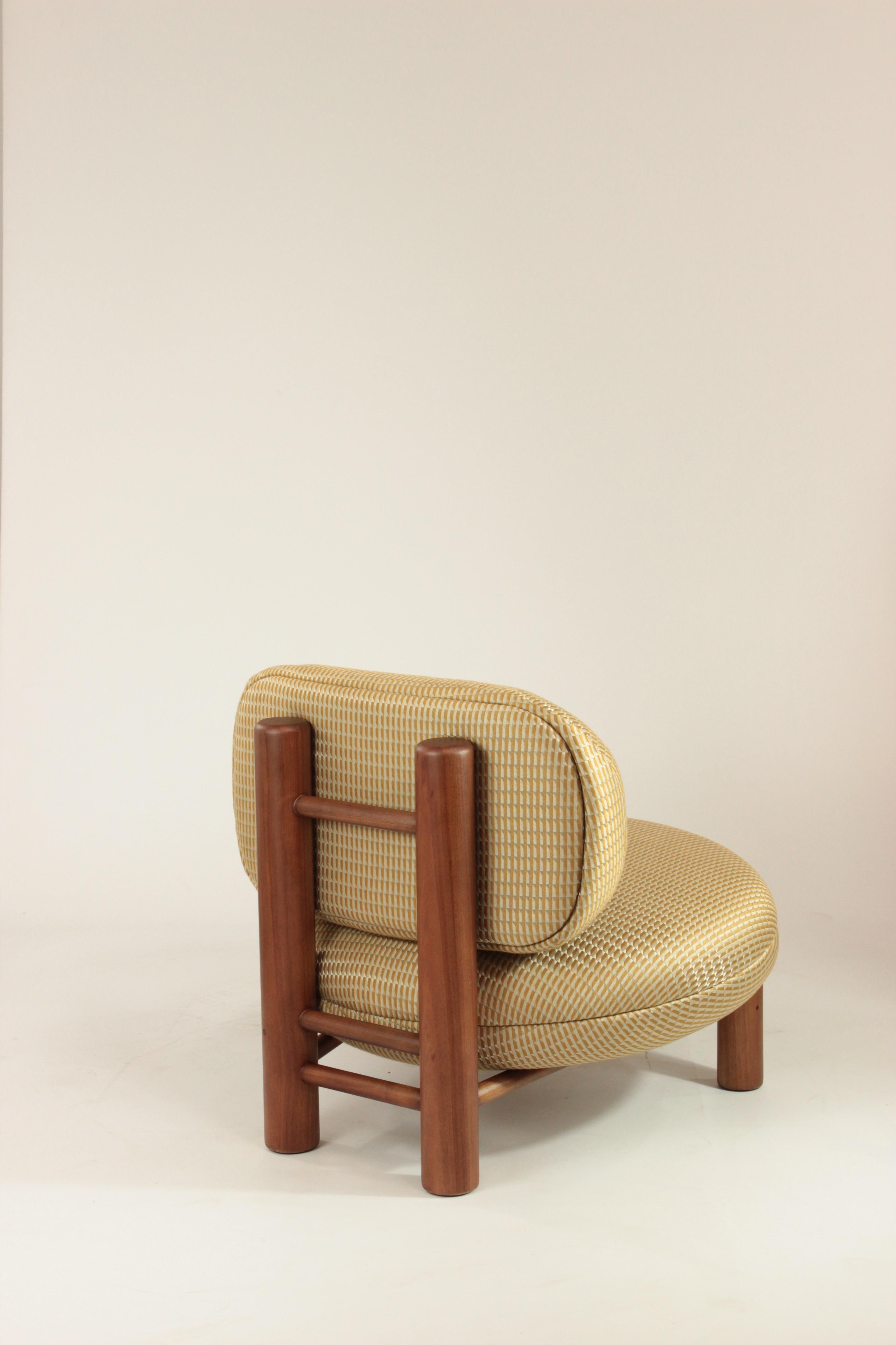 Mid-Century Modern DOOQ! Aimi Armchair in Beige For Sale