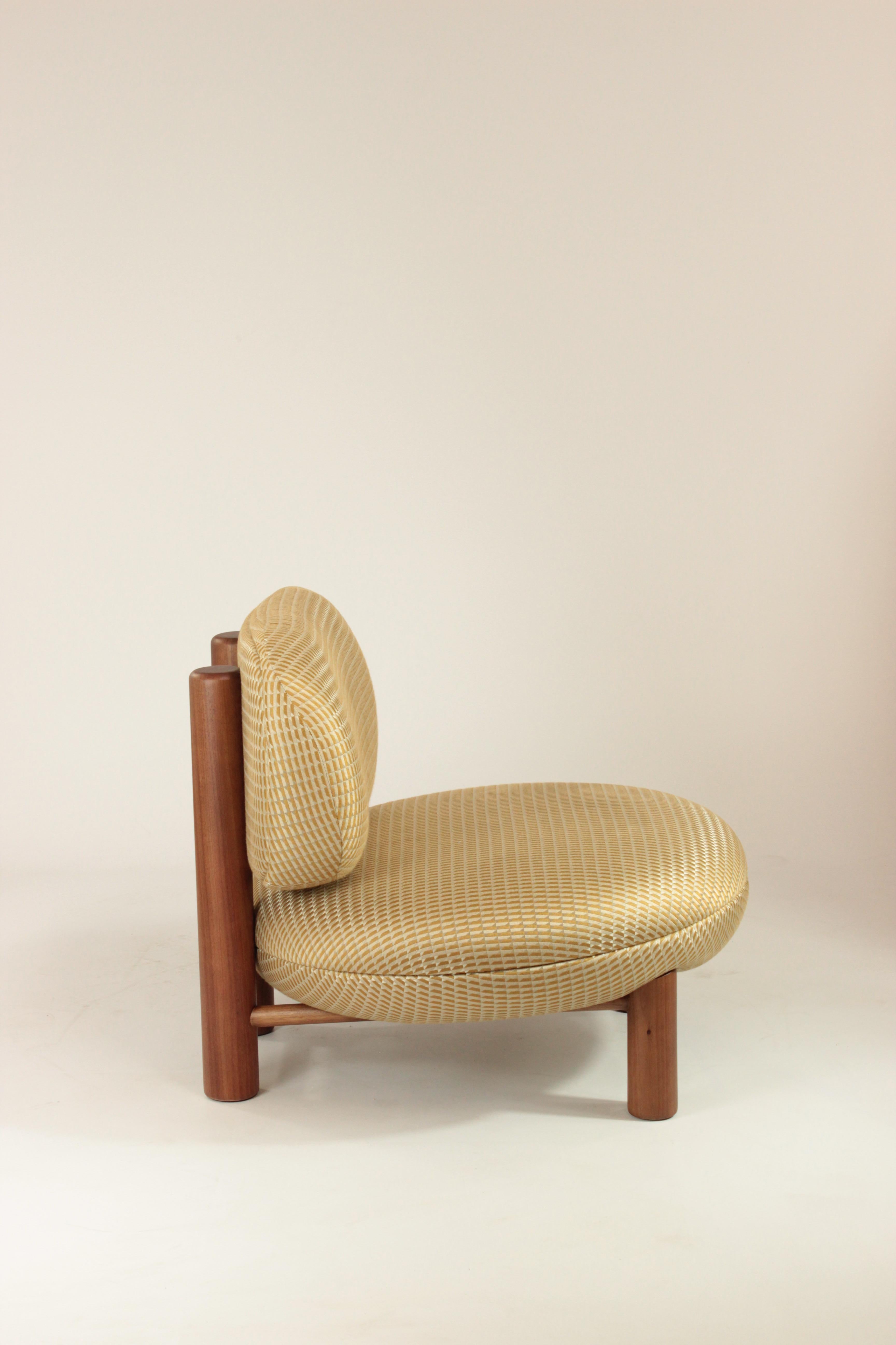 DOOQ! Aimi Armchair in Beige In New Condition For Sale In Lisbon, PT
