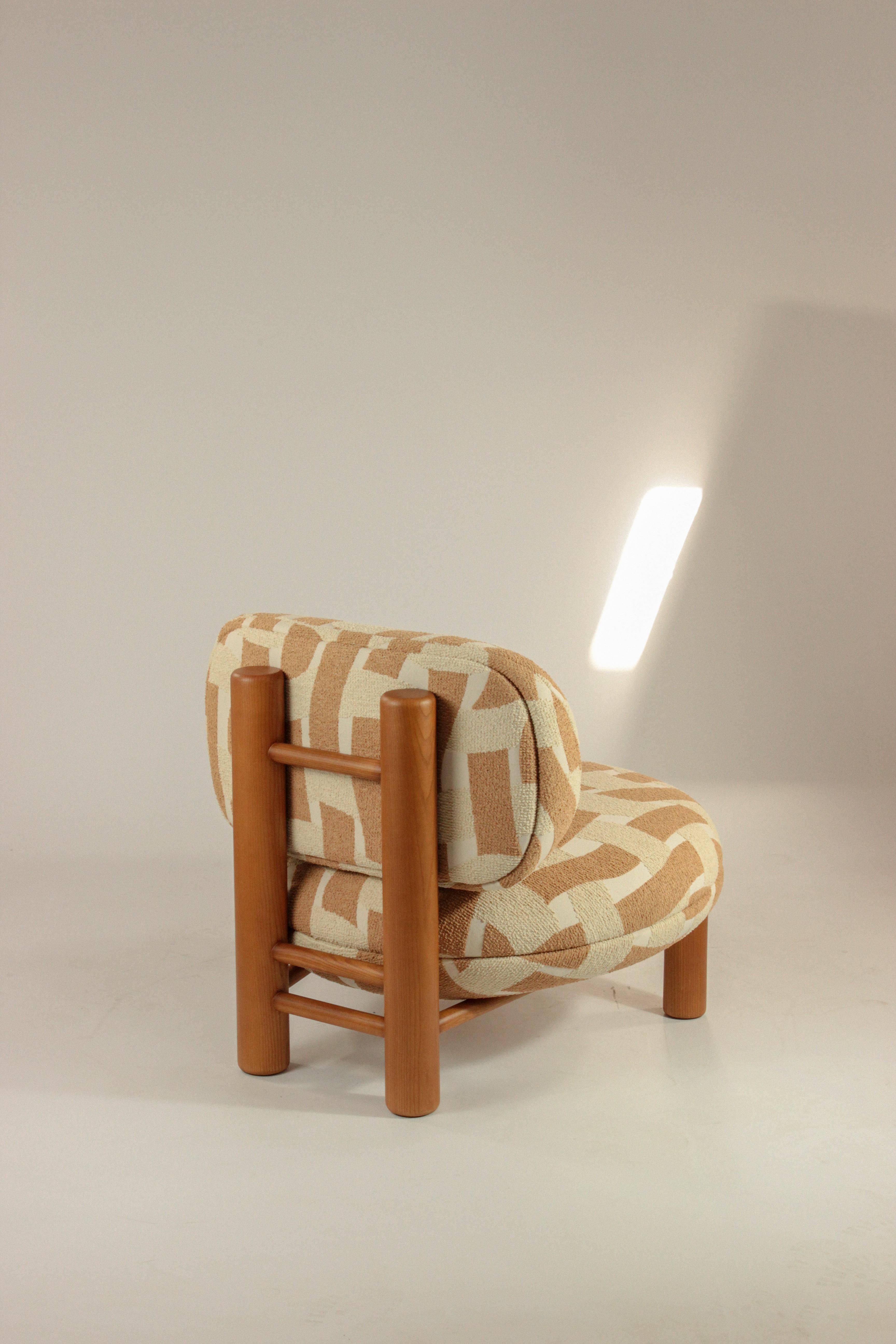 ¡DOOQ! Sillón Aimi de tela naranja y beige Portugués en venta