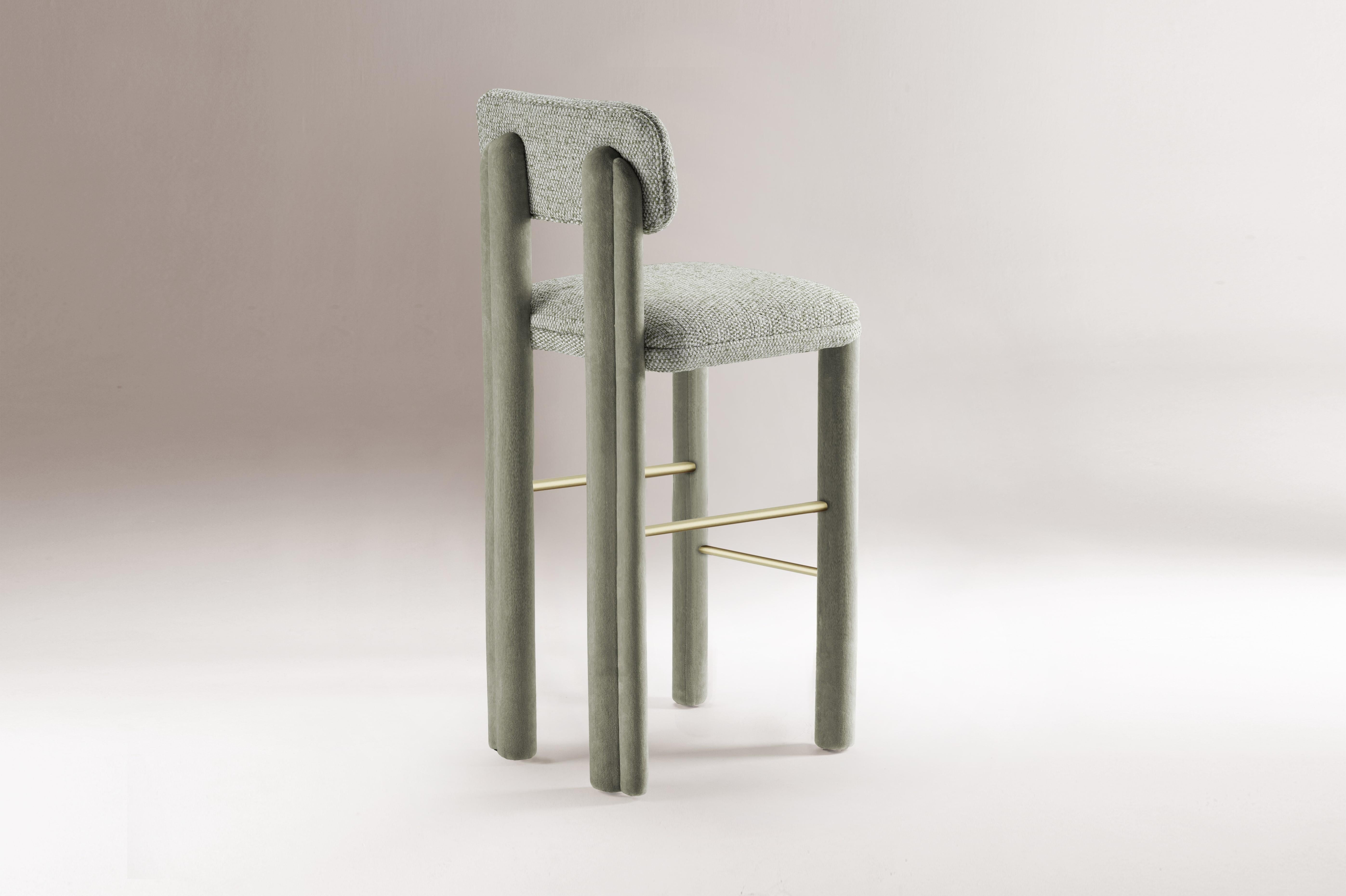 DOOQ Nouvelle chaise de comptoir moderne Camelia en tissu blanc entièrement tapissée

La taille des produits peut varier jusqu'à 2 cm !

Voici Camelia, une chaise qui incarne avec grâce l'essence de la période romantique, en canalisant ses idéaux de