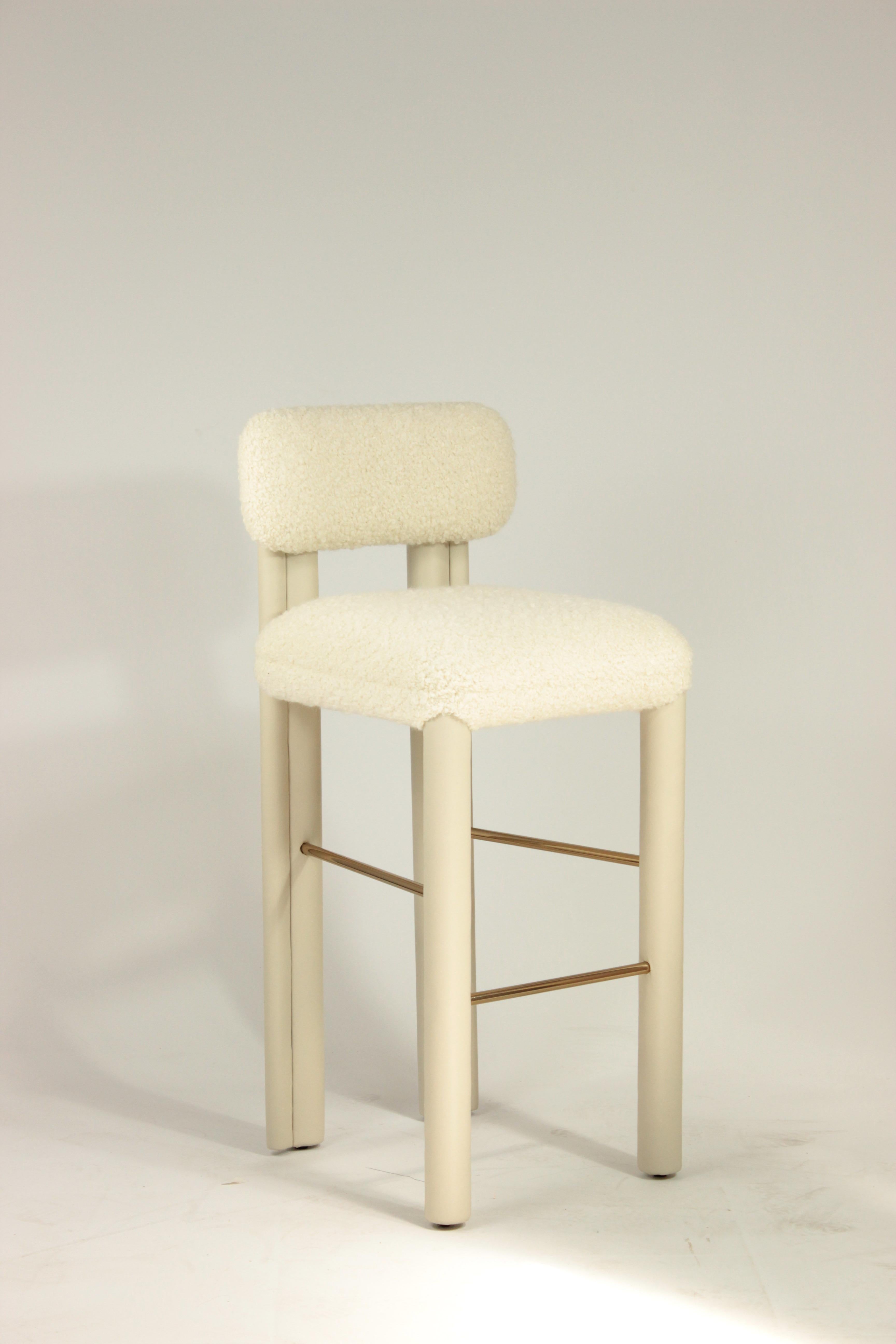 Mid-Century moderno DOOQ! Sedia da banco Camelia in Whiting in vendita