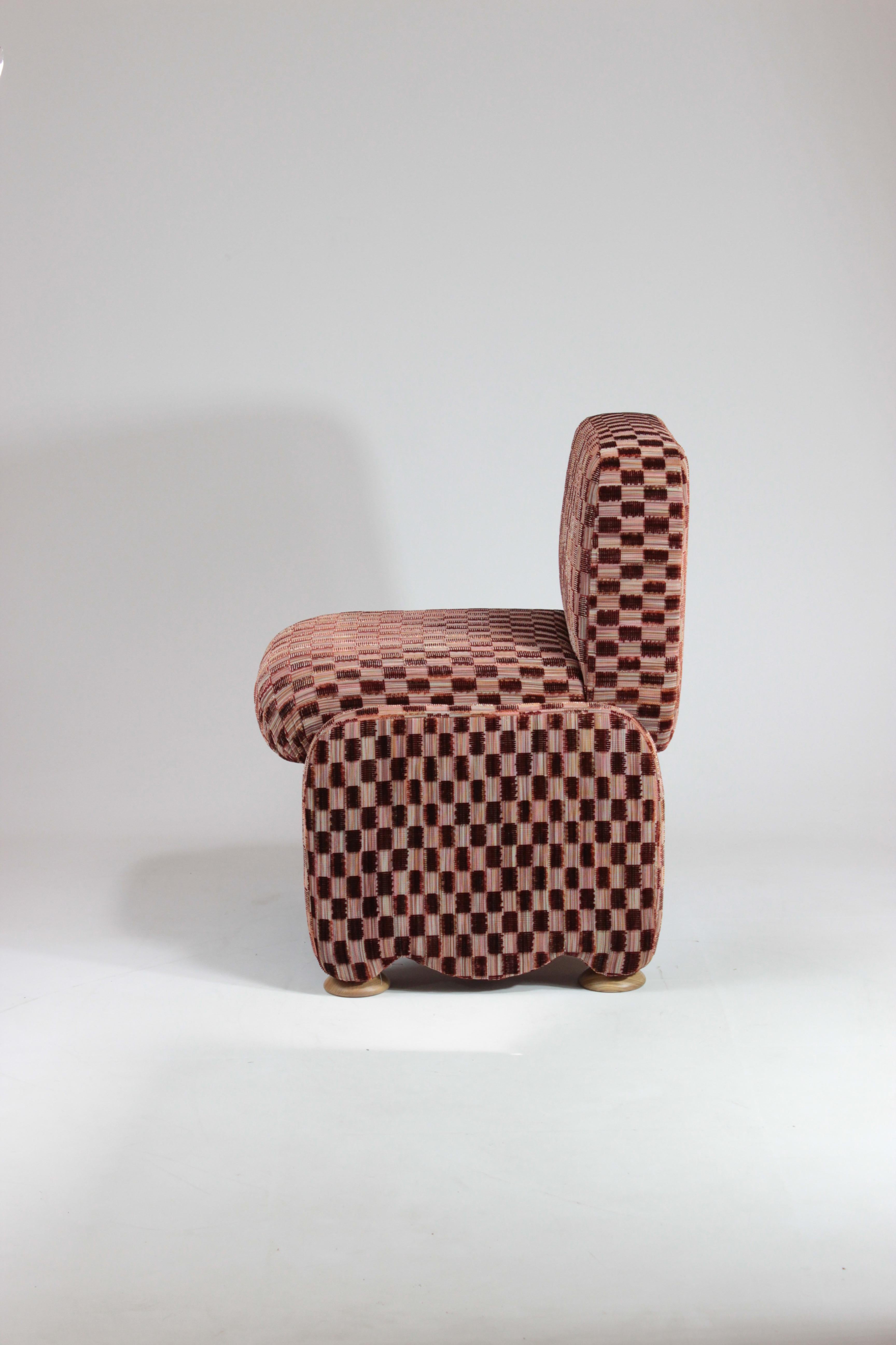 DOOQ! Cindy Chair withou arms in Red Fabric In New Condition For Sale In Lisbon, PT