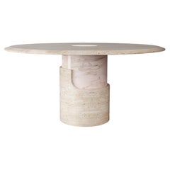 Table de salle à manger Dooq en travertin et bracelet en marbre rose Estremoz, D=150 cm
