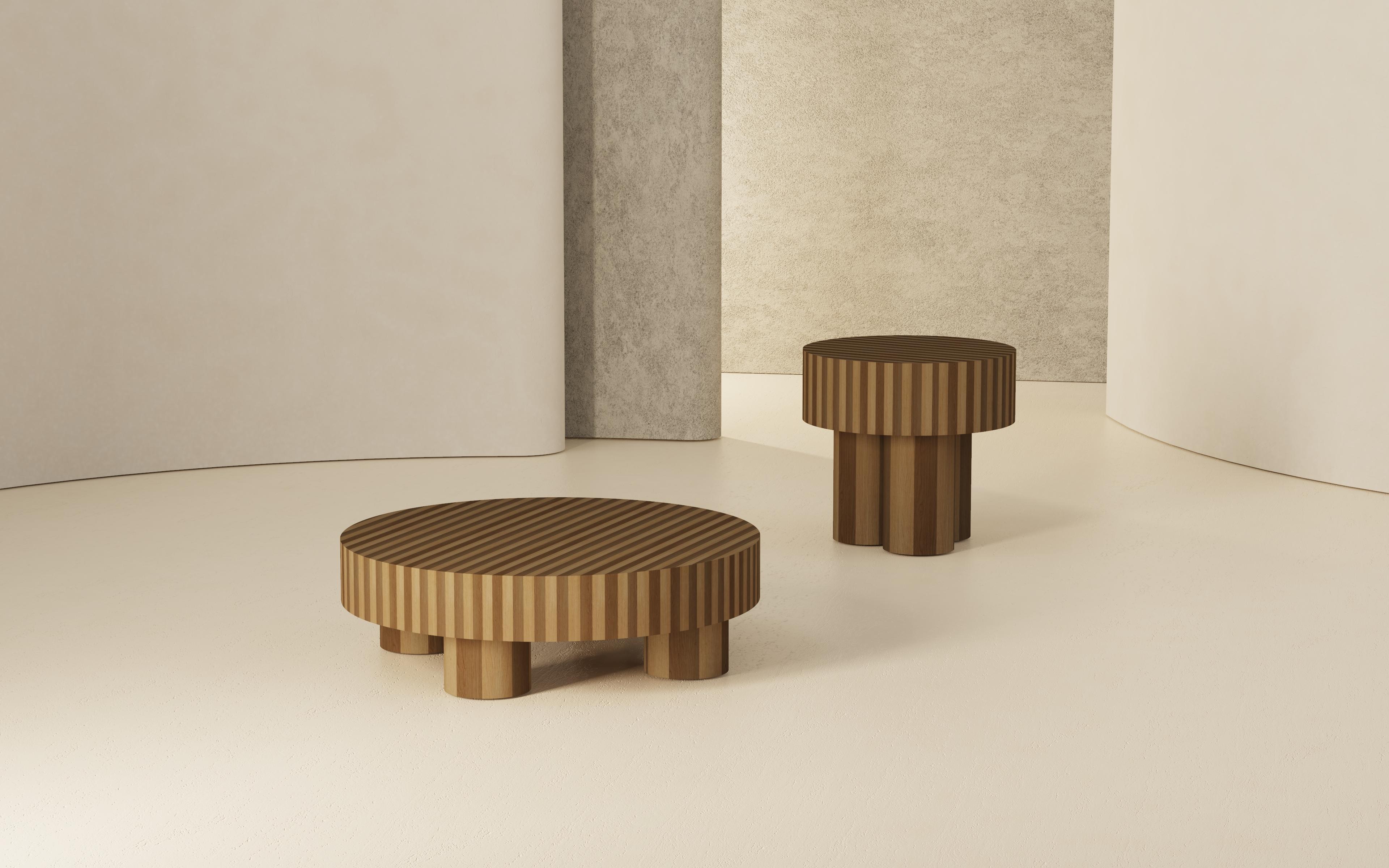 DOOQ Mid-Century Modern Nusa Beistelltisch in Brown und Beige (21. Jahrhundert und zeitgenössisch) im Angebot