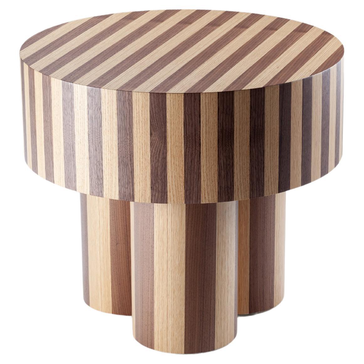 DOOQ Mid-Century Modern Nusa Beistelltisch in Brown und Beige im Angebot