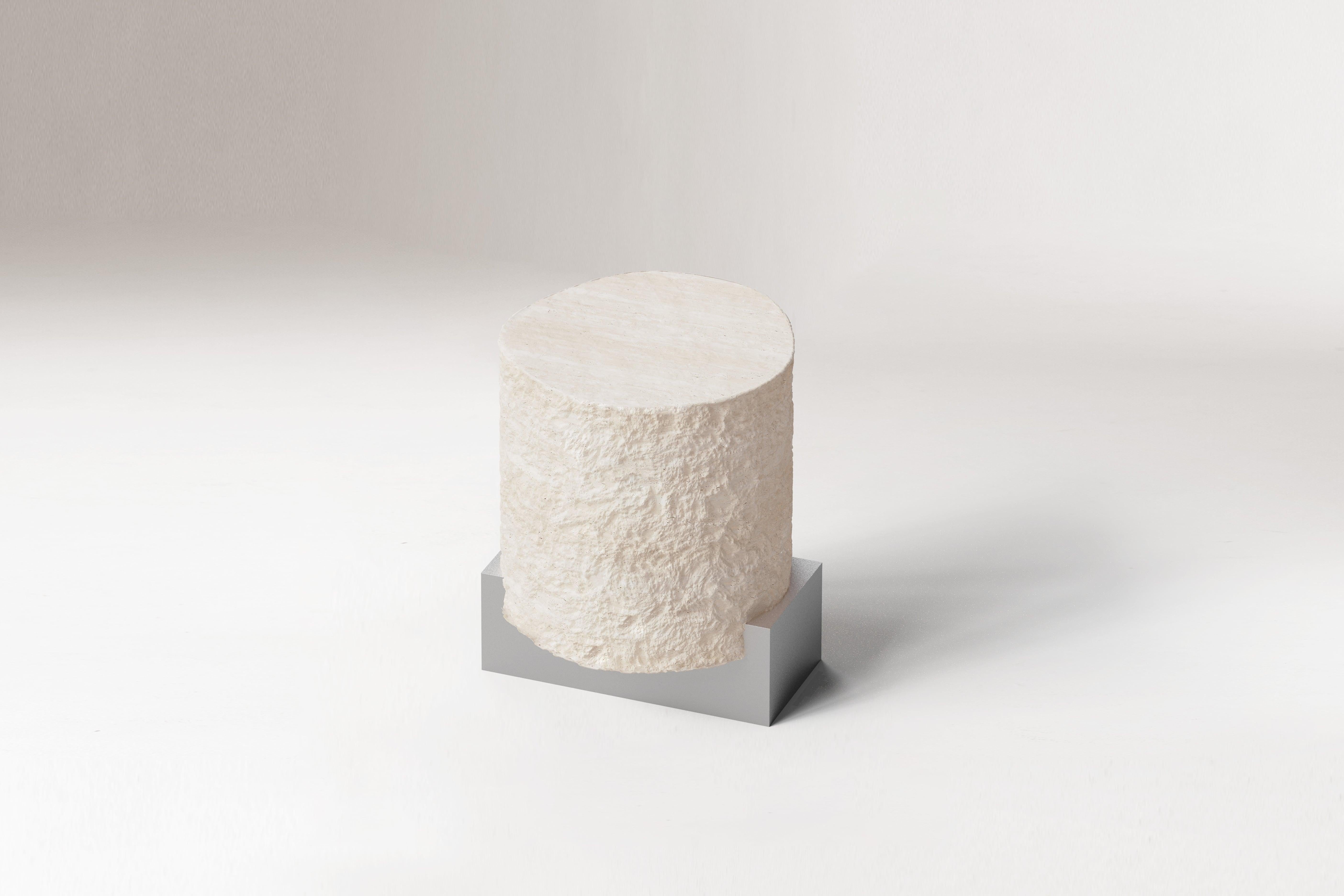 DOOQ! NUOVO! Console On the Rocks in travertino e dettagli in metallo in vendita 4