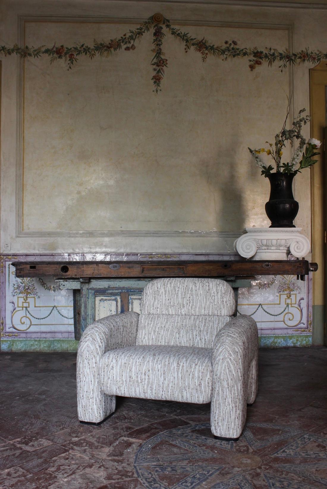 DOOQ! NEW! Organic Modernist Vertigo Armchair in Beige and Grey Fabric For Sale 1