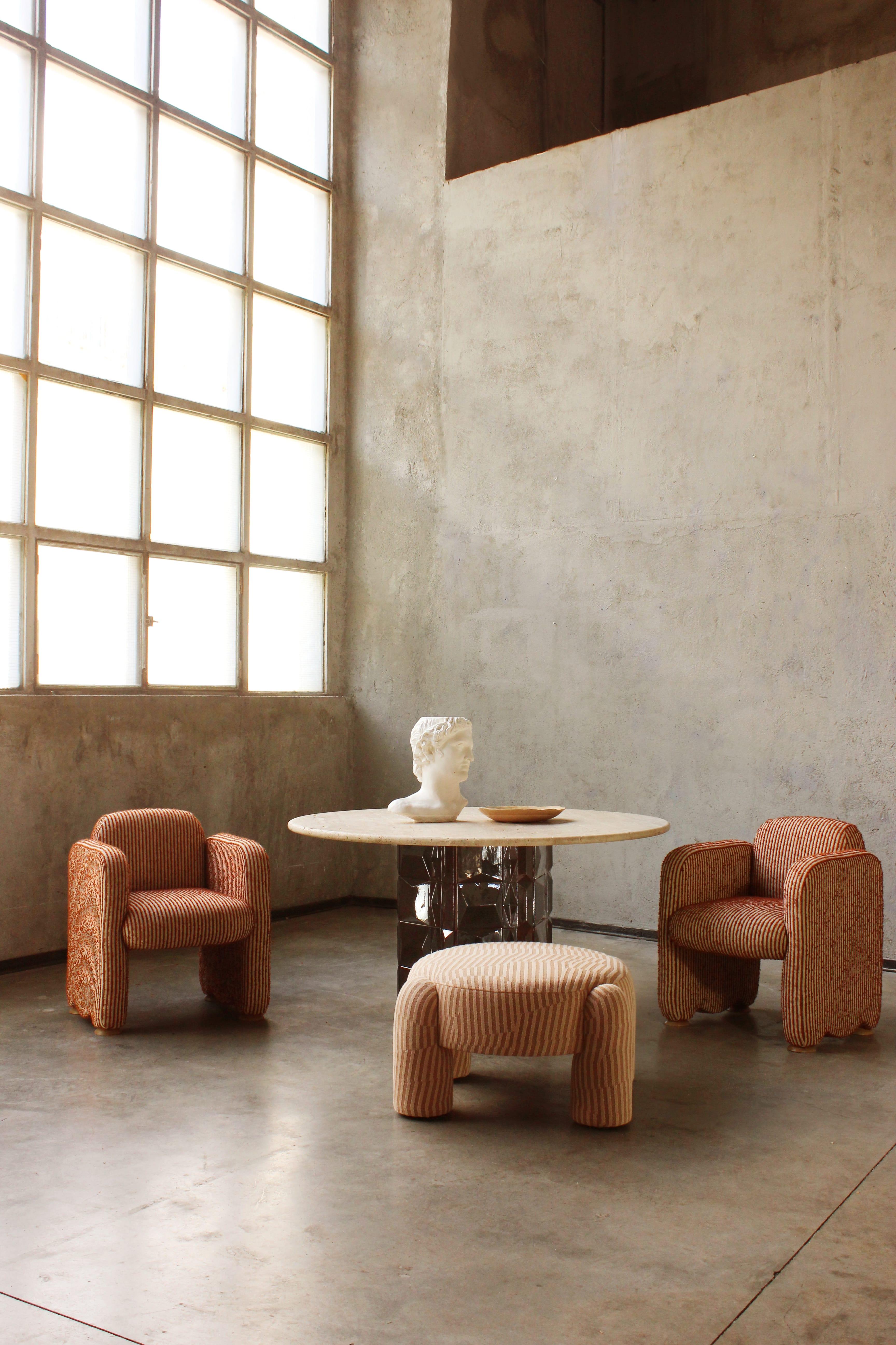 DOOQ ! NOUVEAU ! Organic Modernist Cindy Chaise rouge et blanche avec accoudoirs en vente 4