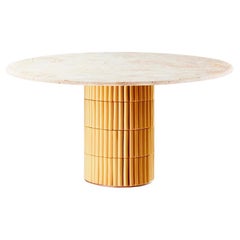 DOOQ! NUOVO Tavolo da pranzo organico moderno fatto a mano Nouvelle Vague in giallo, D=120cm