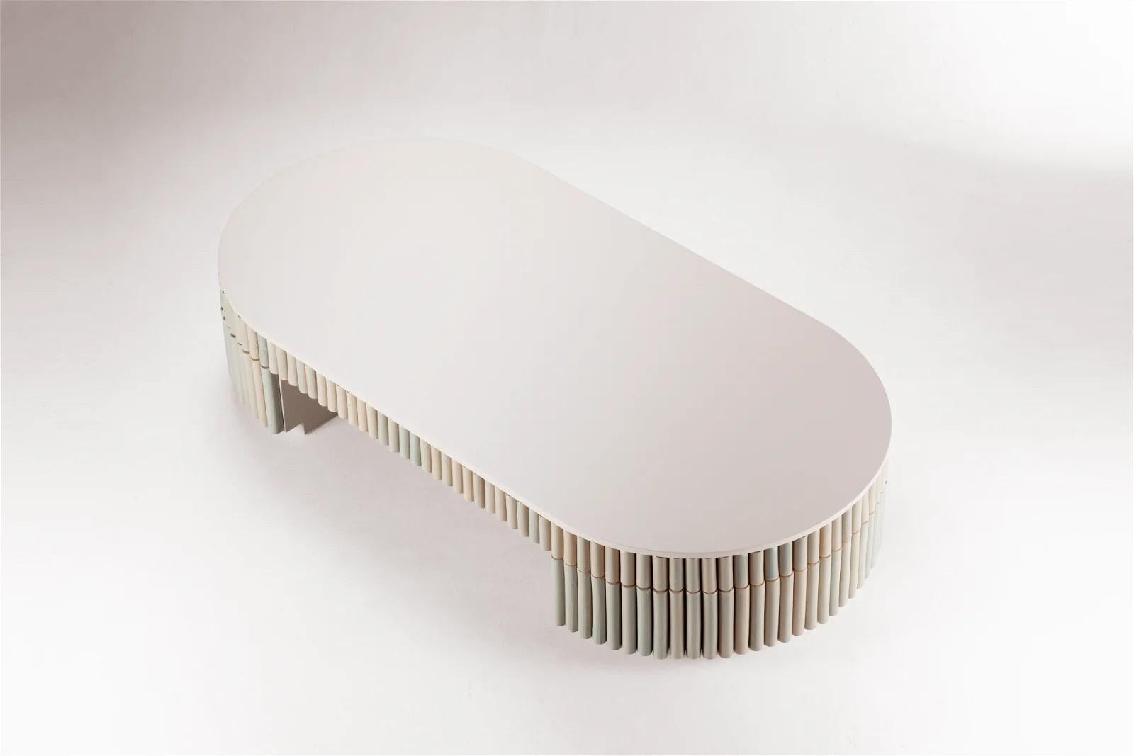 Vernissé DOOQ - Table centrale moderne et organique faite à la main en carreaux de taupe portugais Nouvelle Vague  en vente