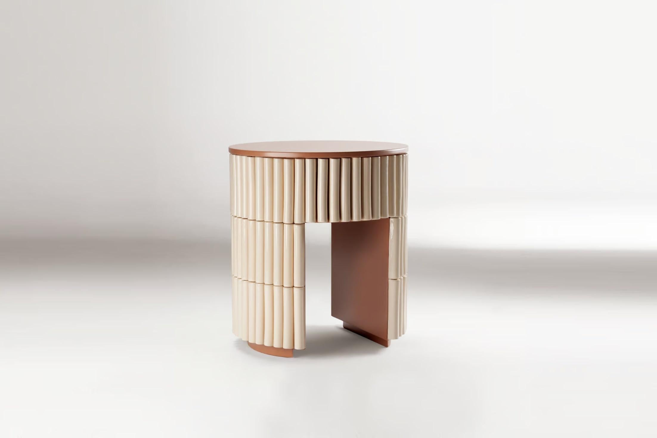 Céramique DOOQ table d'appoint moderne et organique faite à la main, portugaise verte Nouvelle Vague en vente