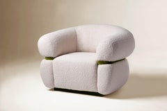 DOOQ Organic Modern Off-white Bouclé Armchair with Green Velvet details Malibu
