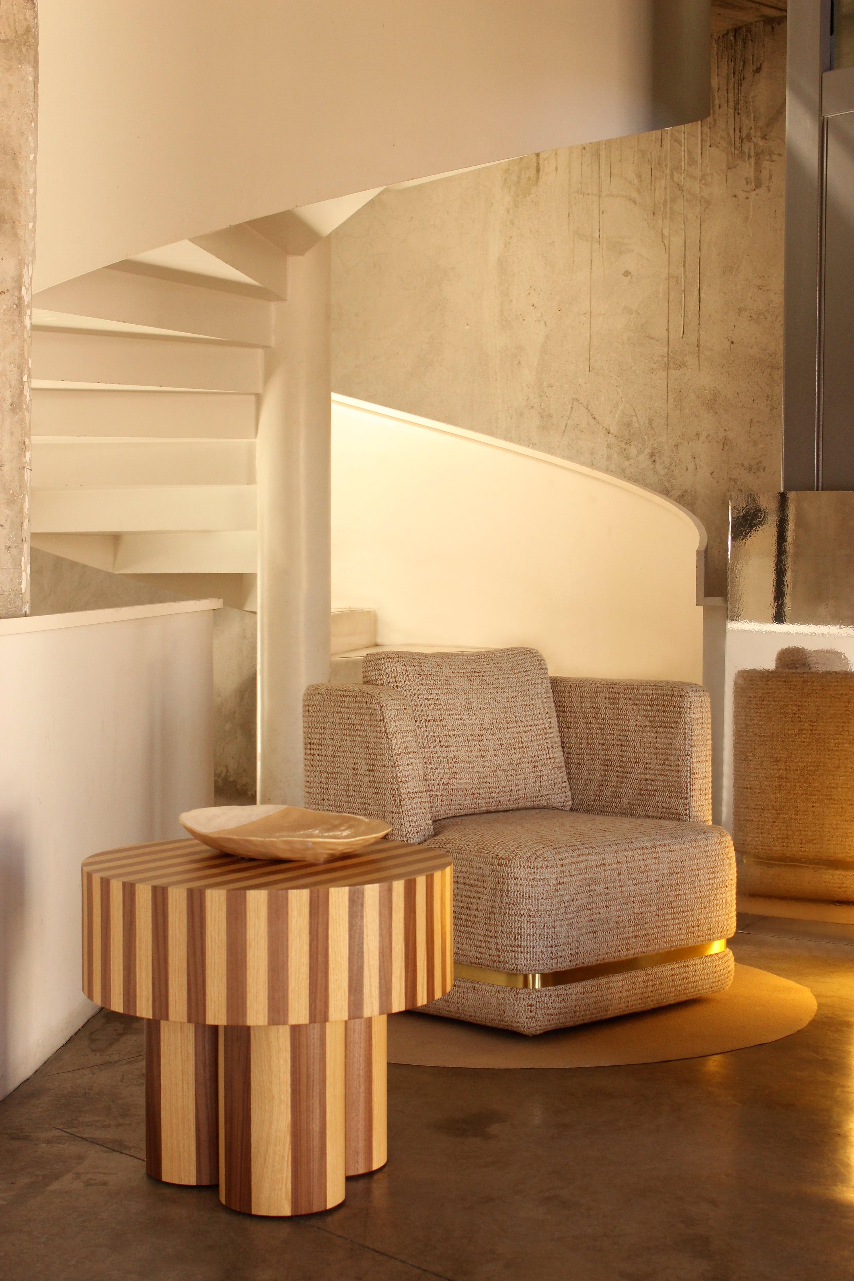 DOOQ Fauteuil pivotant en Brown avec détails en laiton Panorama en vente 6
