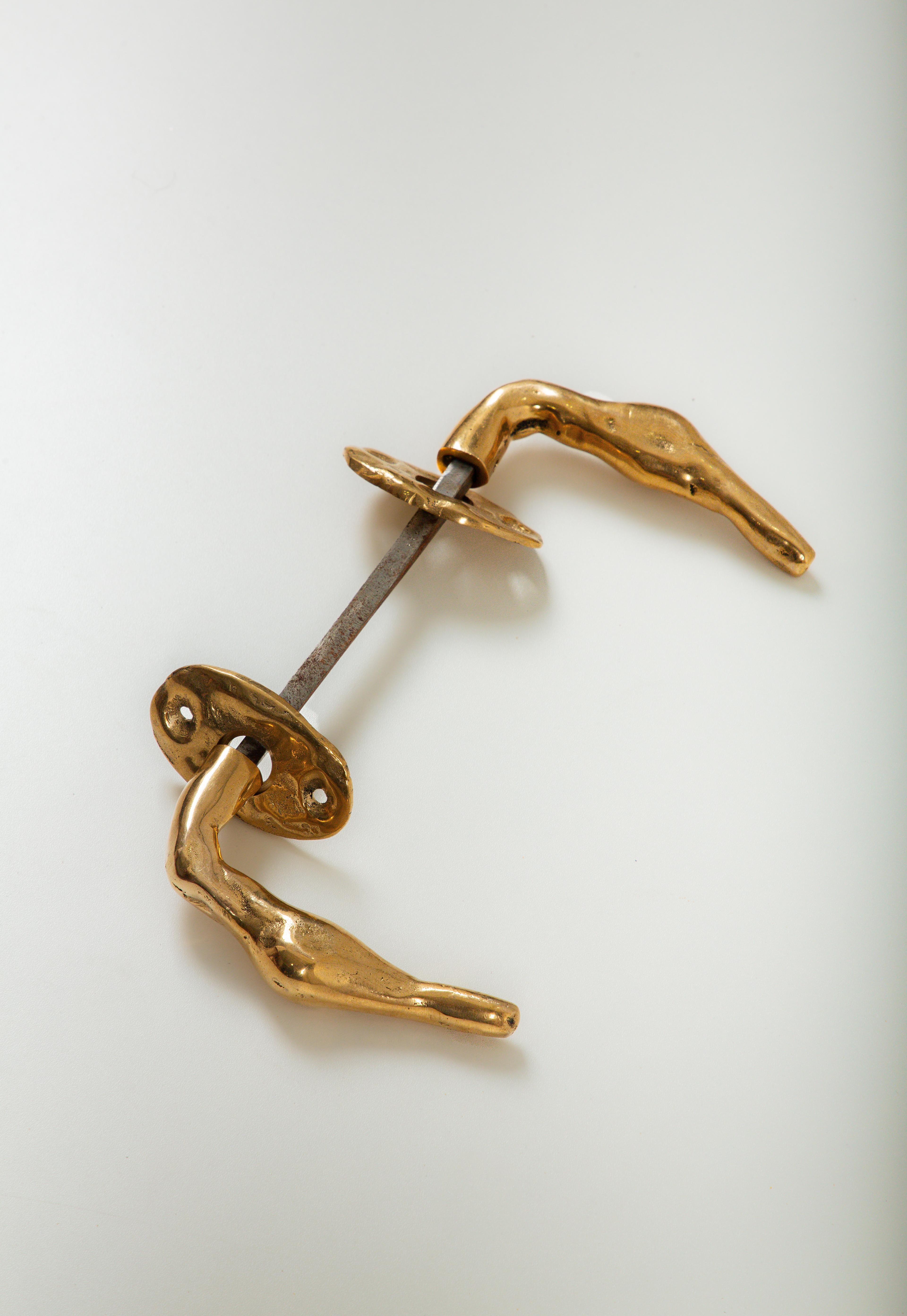 The objects on view in this collection extend through different forms of consciousness, intertwining layers of meaning and perception. Different modes of experiencing an object bleed into one another in de Freitas’s work, creating a dynamic